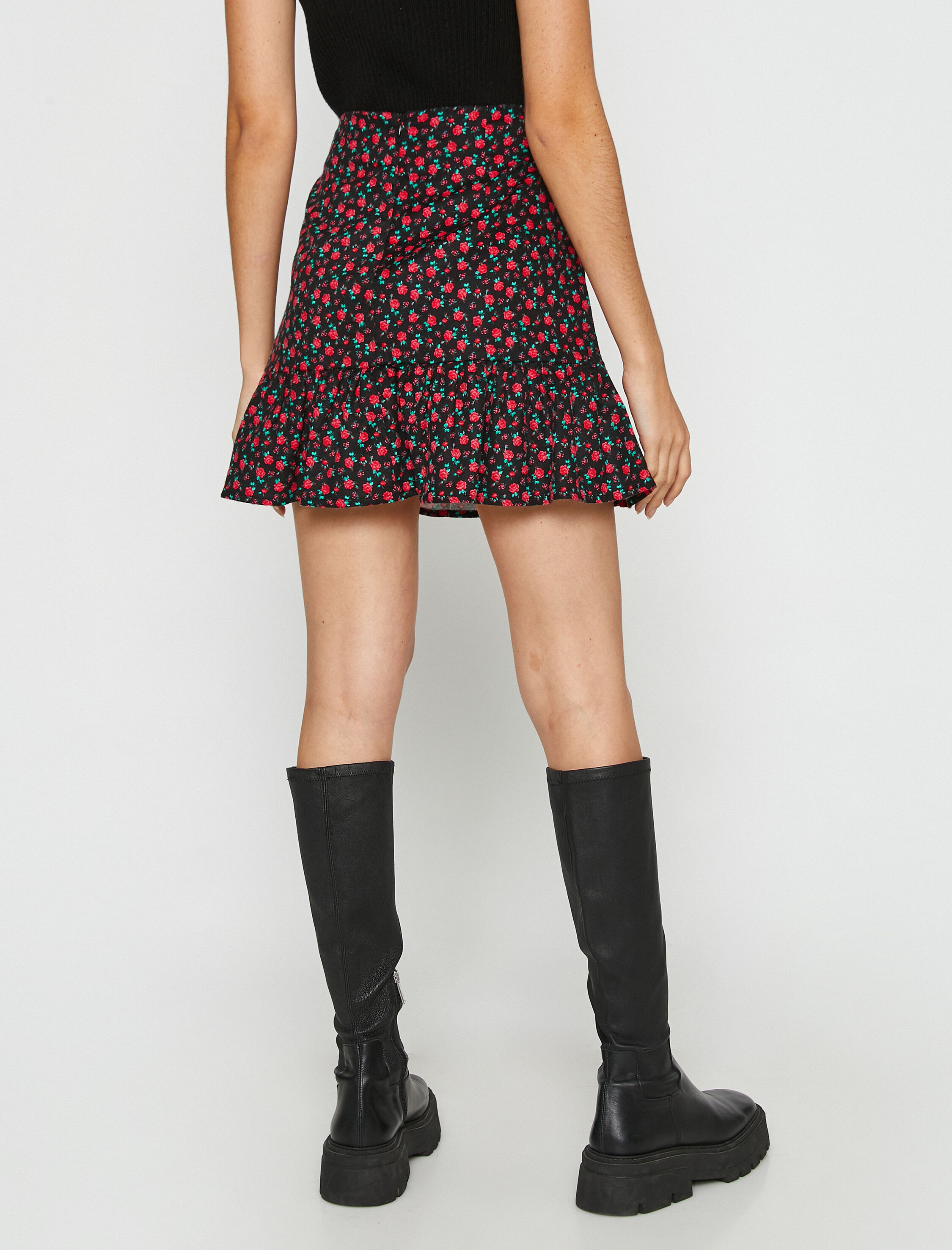   Çiçekli Mini Etek Fırfırlı