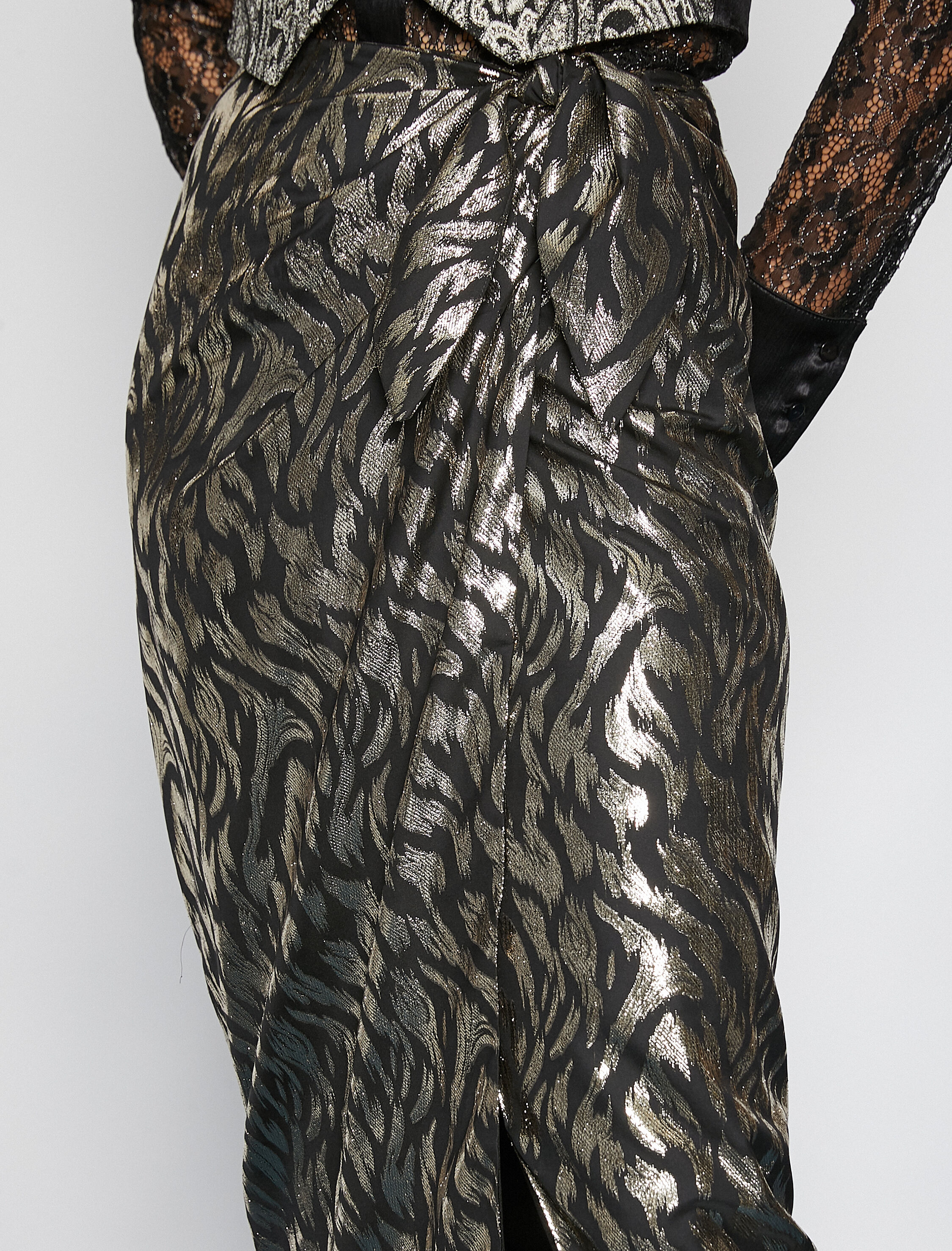   Melis Ağazat X Koton - Jakarlı Anvelop Midi Etek