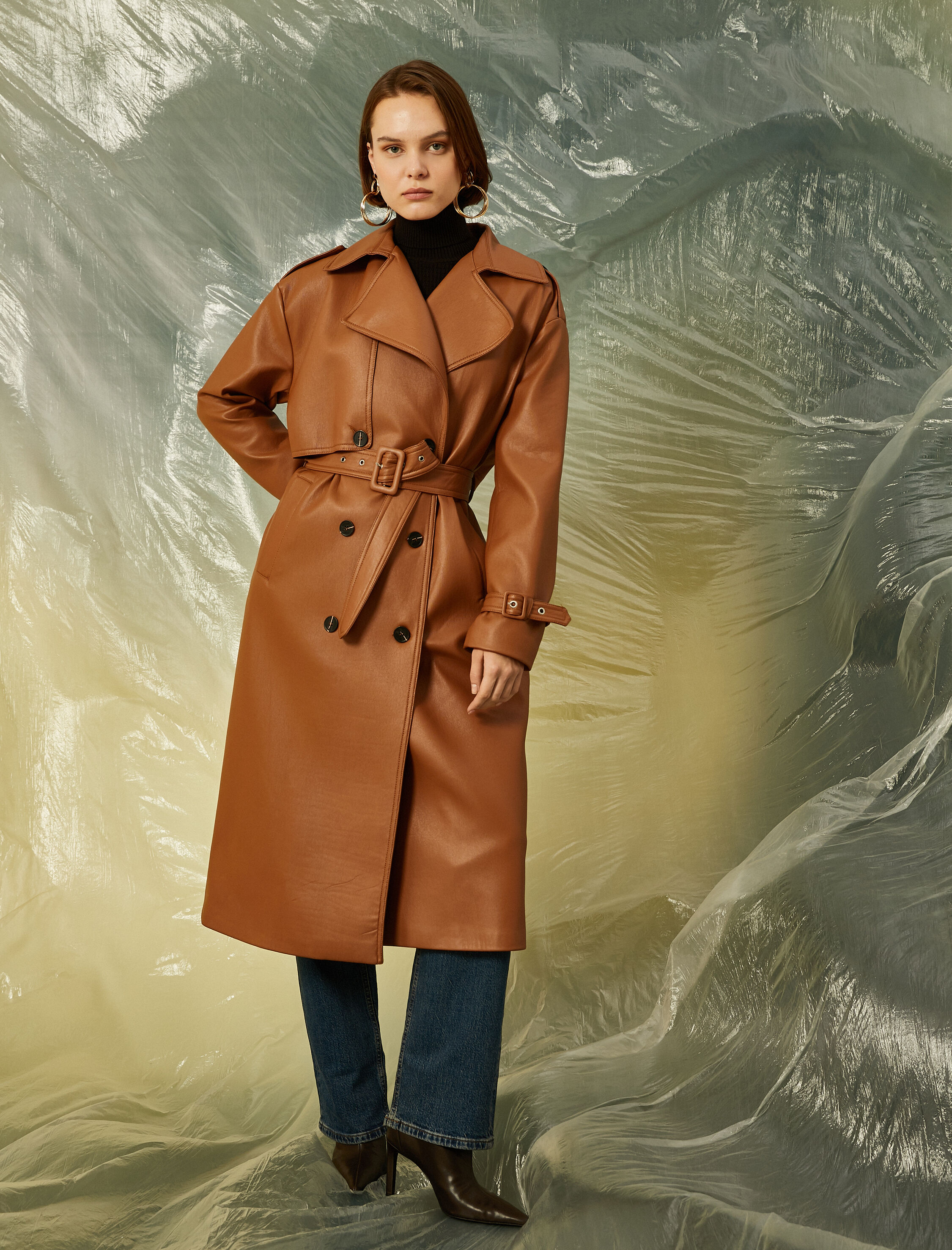   Kemerli Uzun Suni Deri Ceket