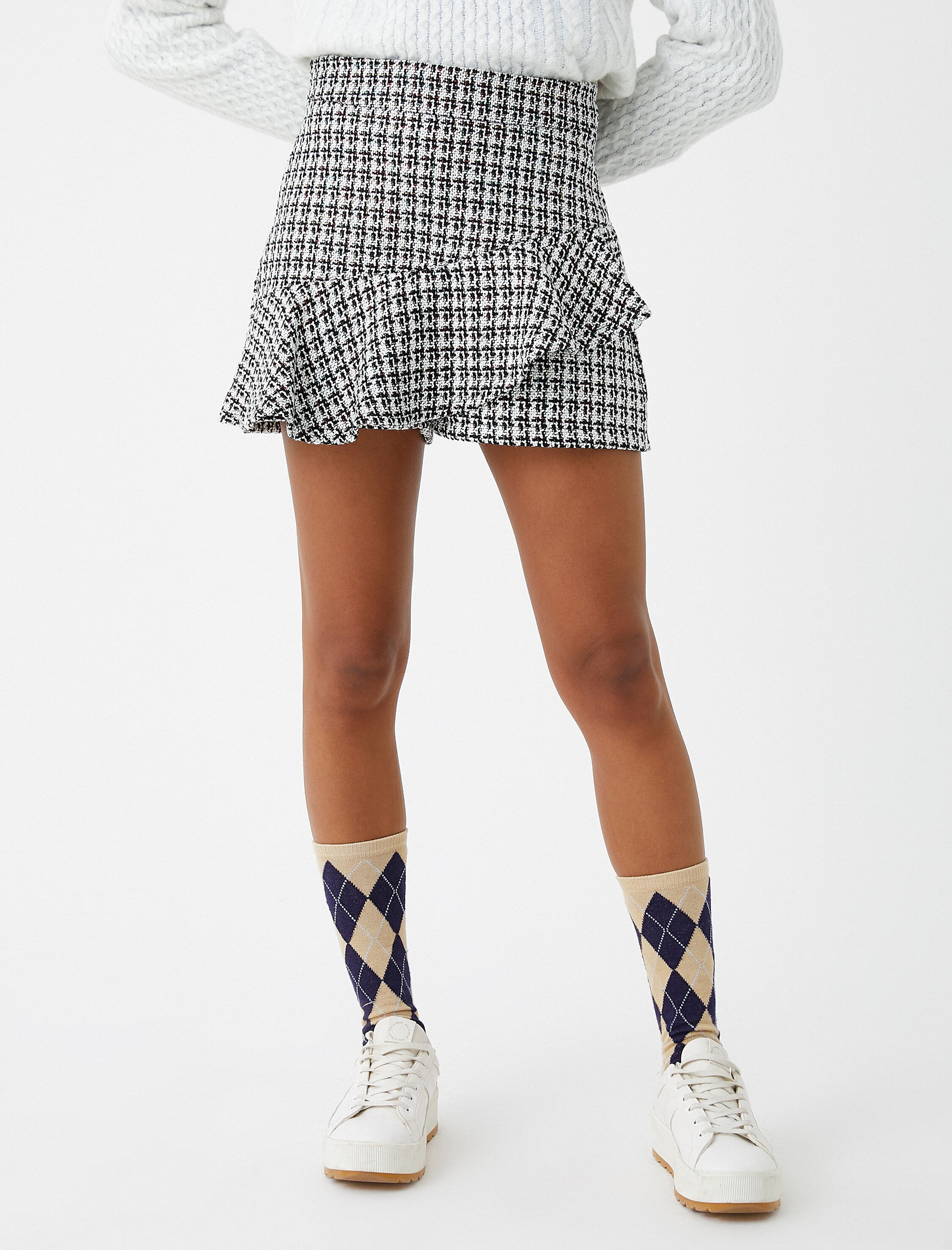   Tüvit Şort Etek Mini Fırfırlı