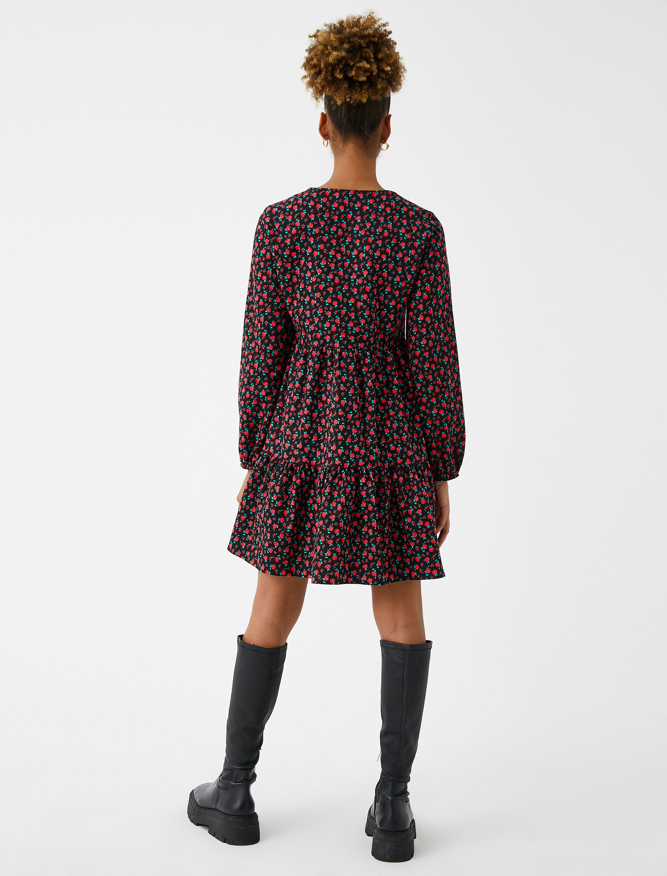   Çiçekli Kışlık Elbise Volanlı Uzun Kollu V Yaka