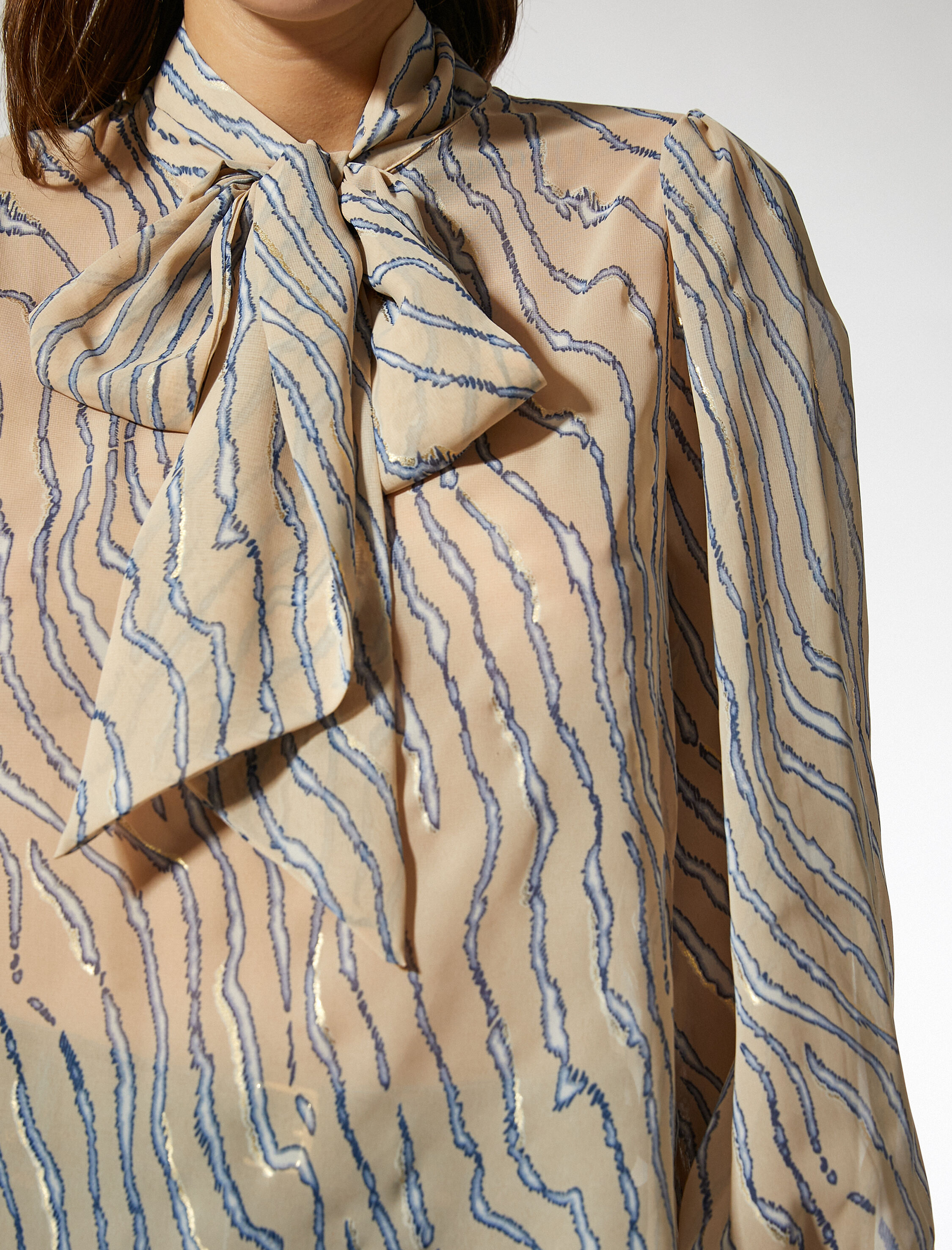   Şal Yaka Şifon Bluz