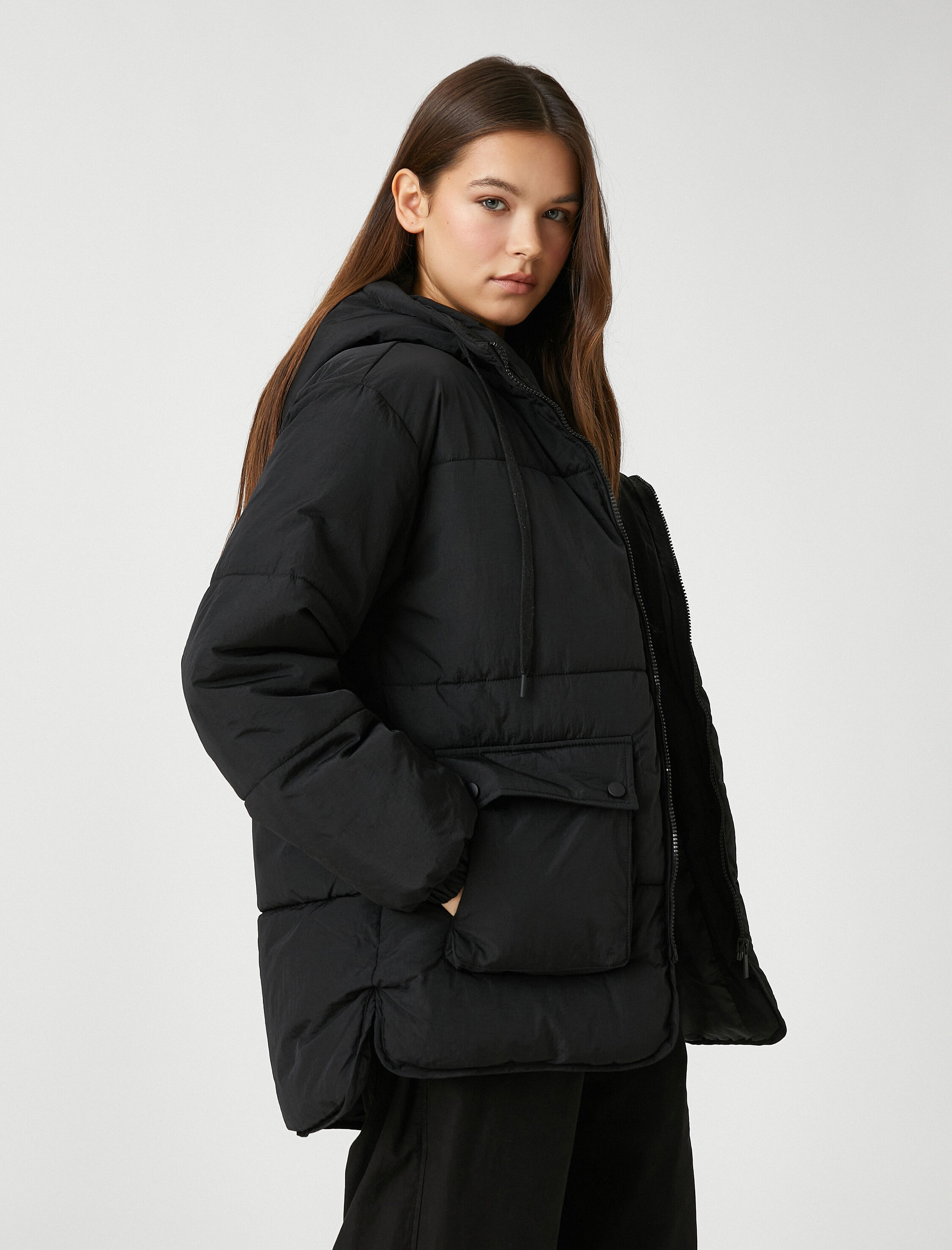   Şişme Mont Kapüşonlu Cep Detaylı