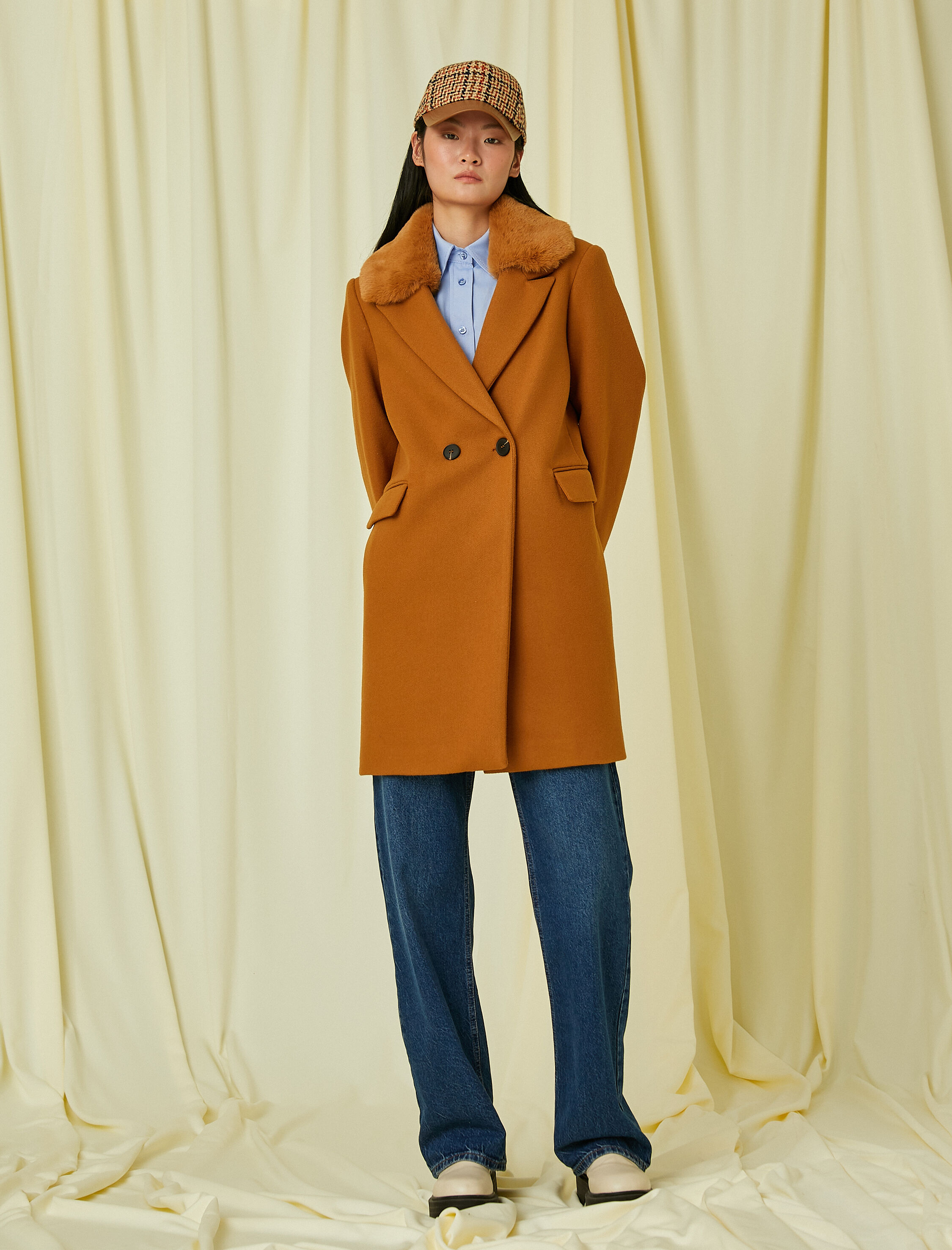   Kaşe Kaban Cep Detaylı Katlı Yaka