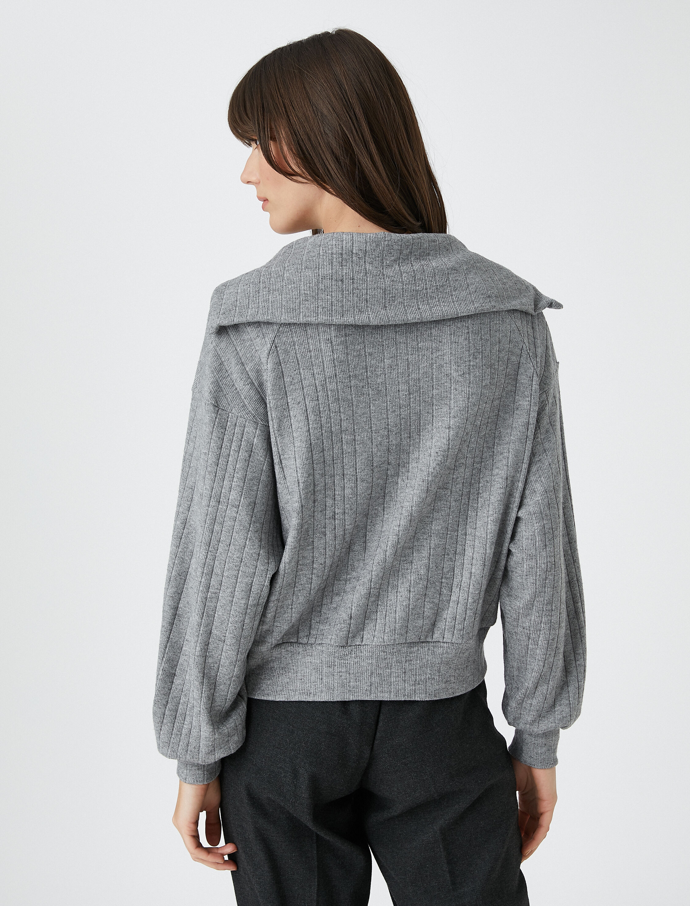   Koton X Şahika Ercümen - Yarım Fermuarlı Dik Yaka Sweatshirt