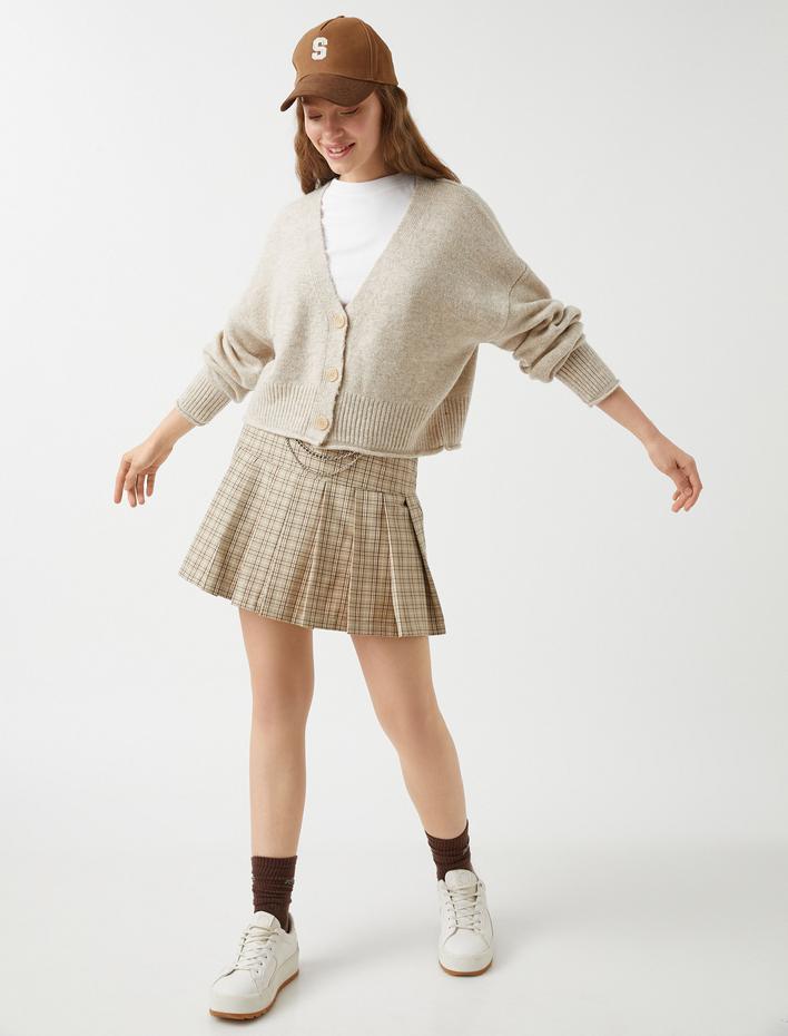  V Yaka Hırka Düğmeli