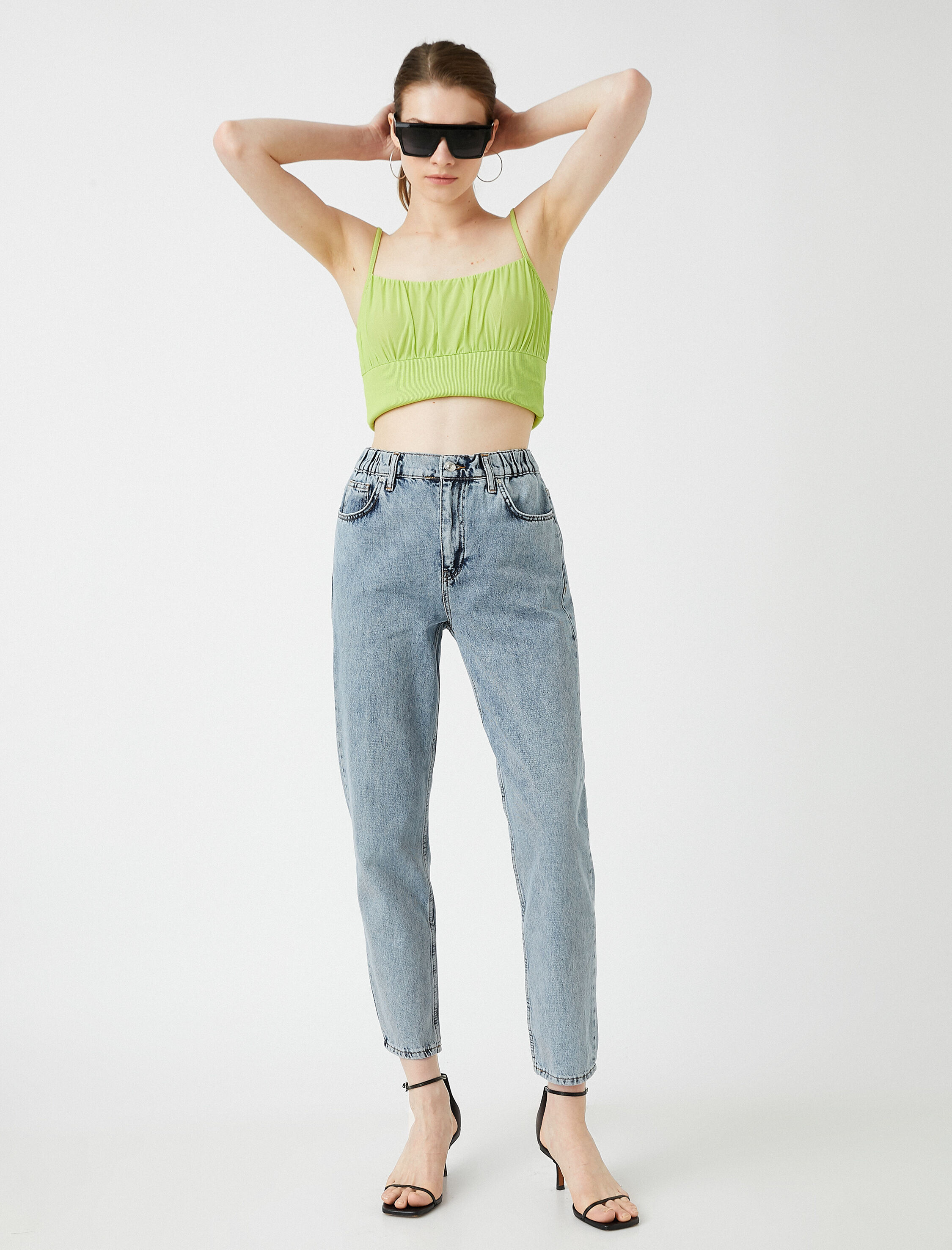   Beli Lastikli Rahat Kesim Yüksek Bel Hafif Dar Paça Kot Pantolon - Mom Jean