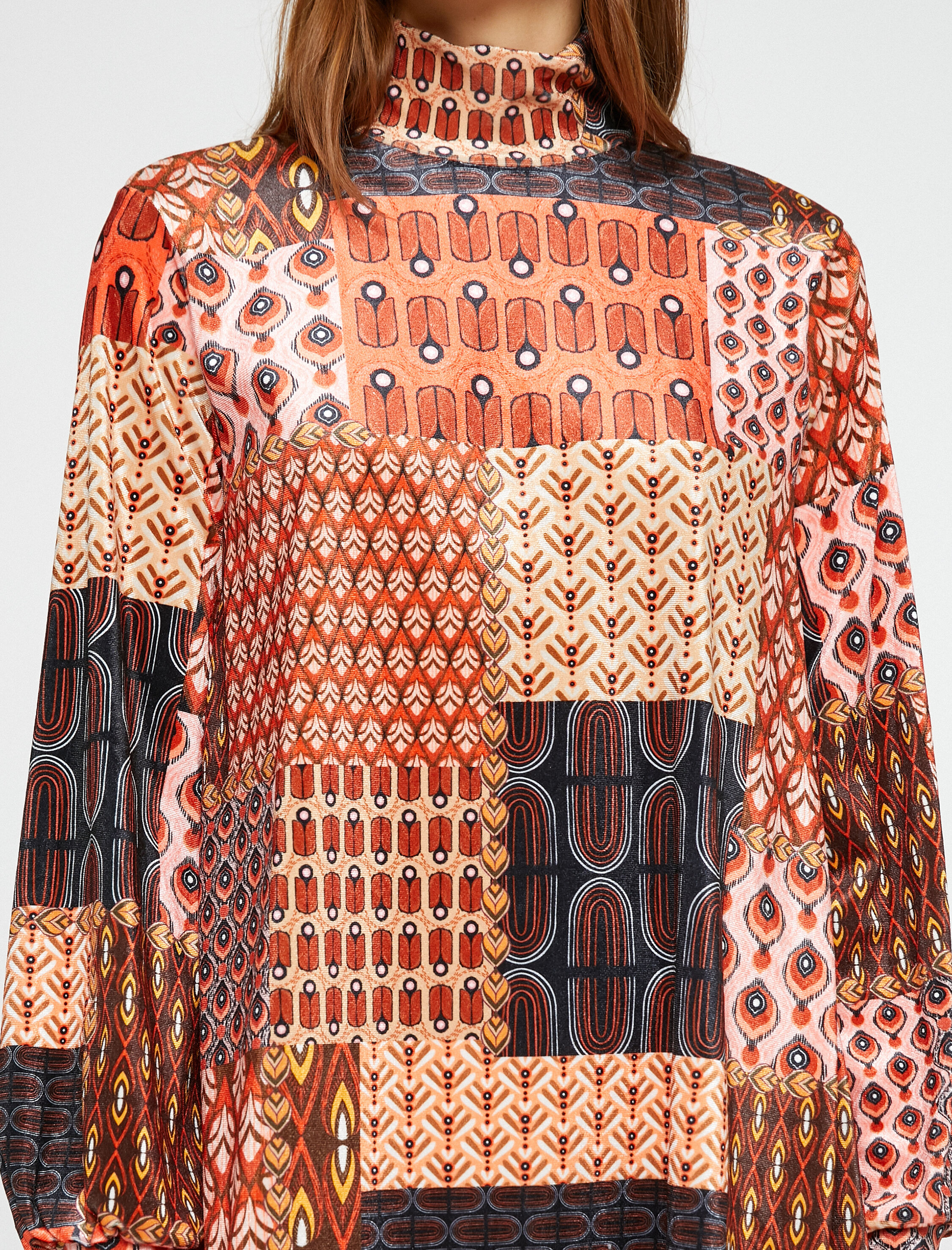   Uzun Kollu Boğazlı Mini Elbise