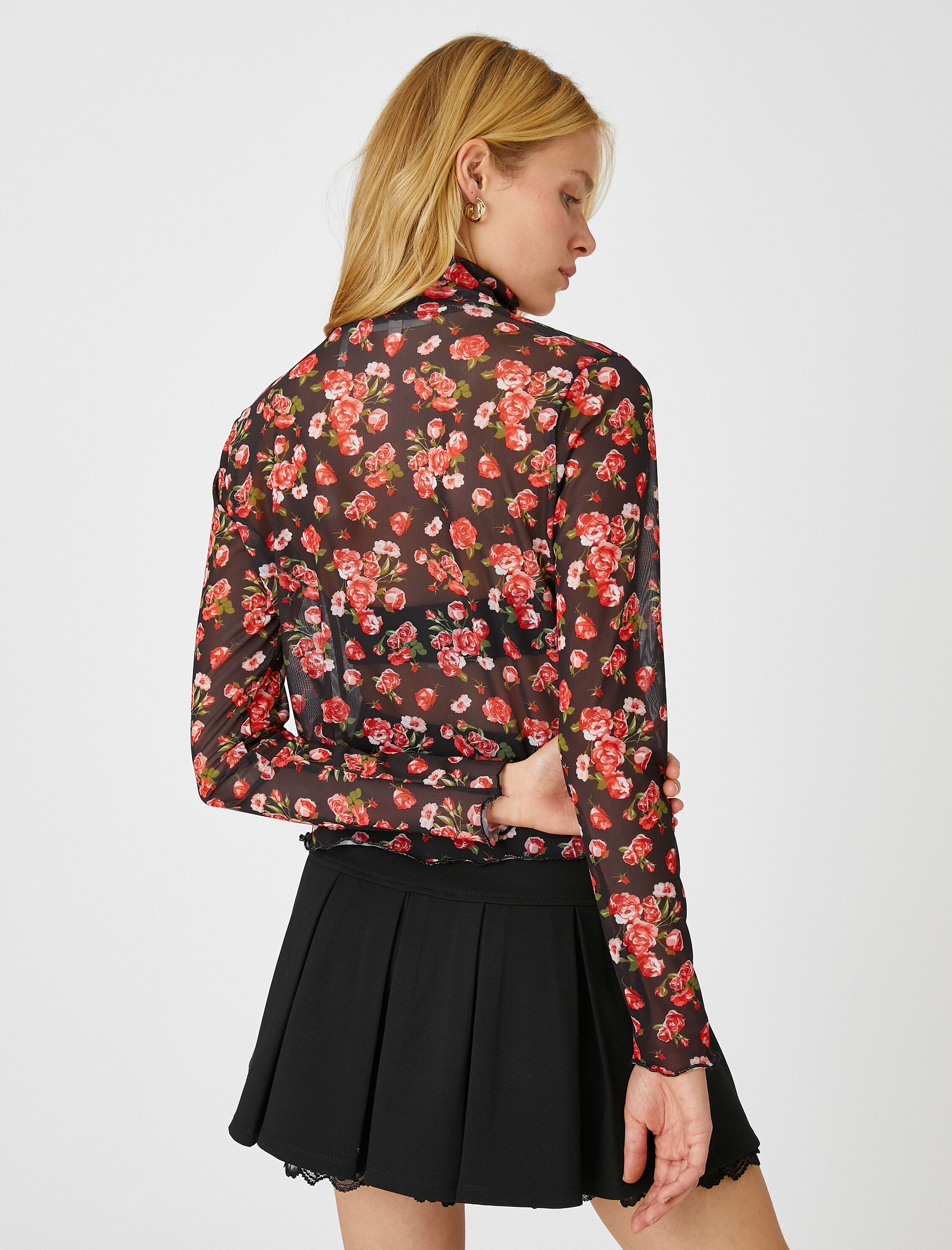 Transparan Balıkçı Yaka Tişört