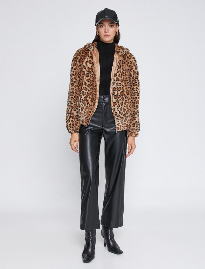  Leopar Desenli Peluş Ceket Kapüşonlu