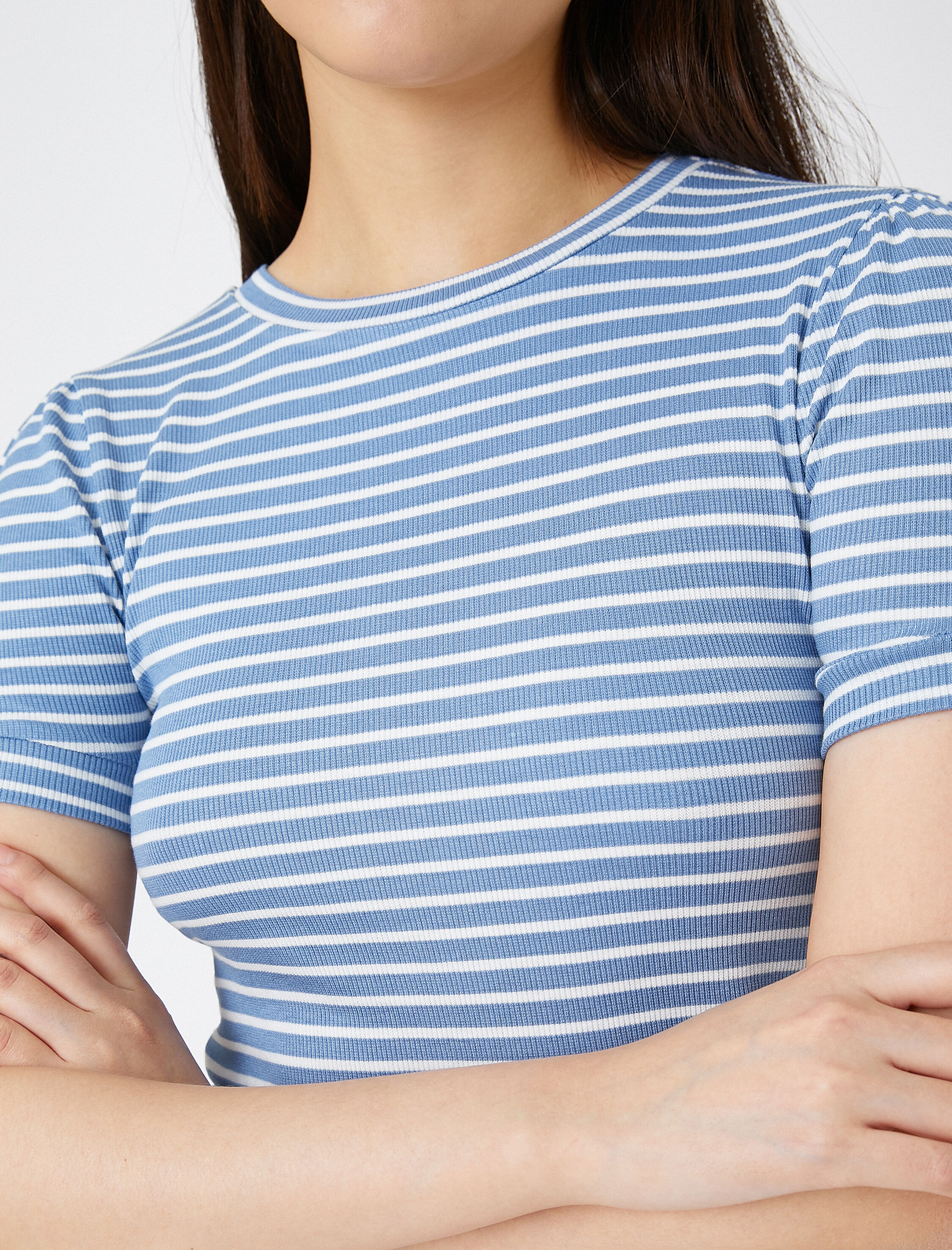   Kısa Kollu Tişört Bisiklet Yaka