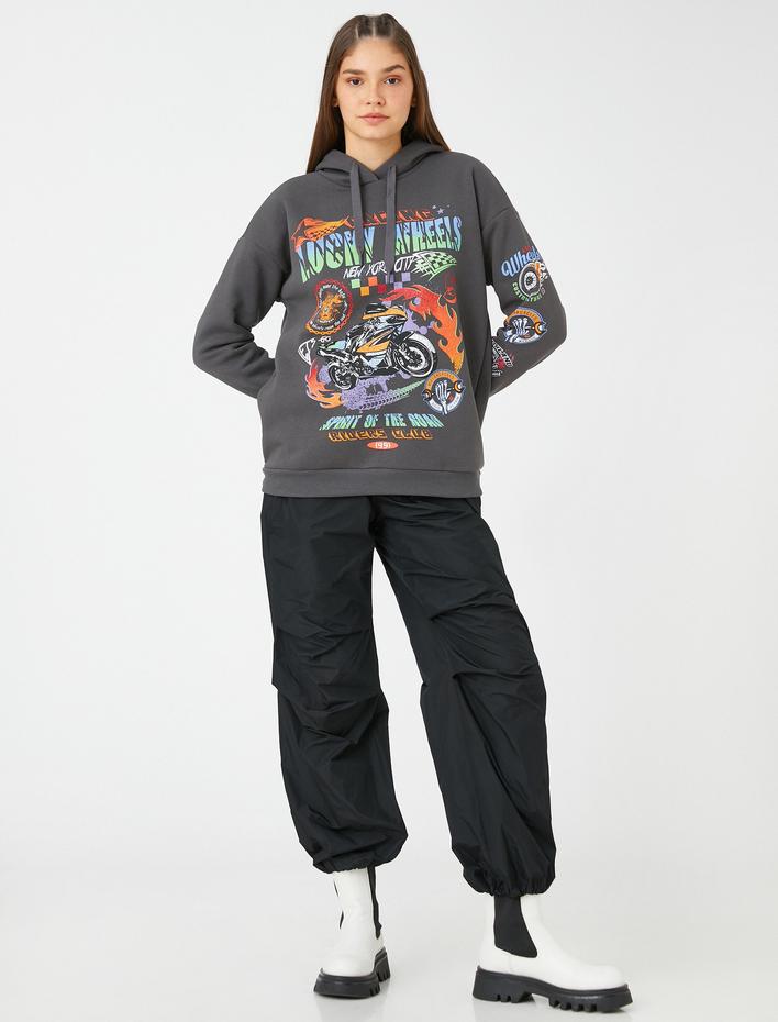  Kapüşonlu Sweatshirt Slogan Baskılı Uzun Kollu İçi Polarlı