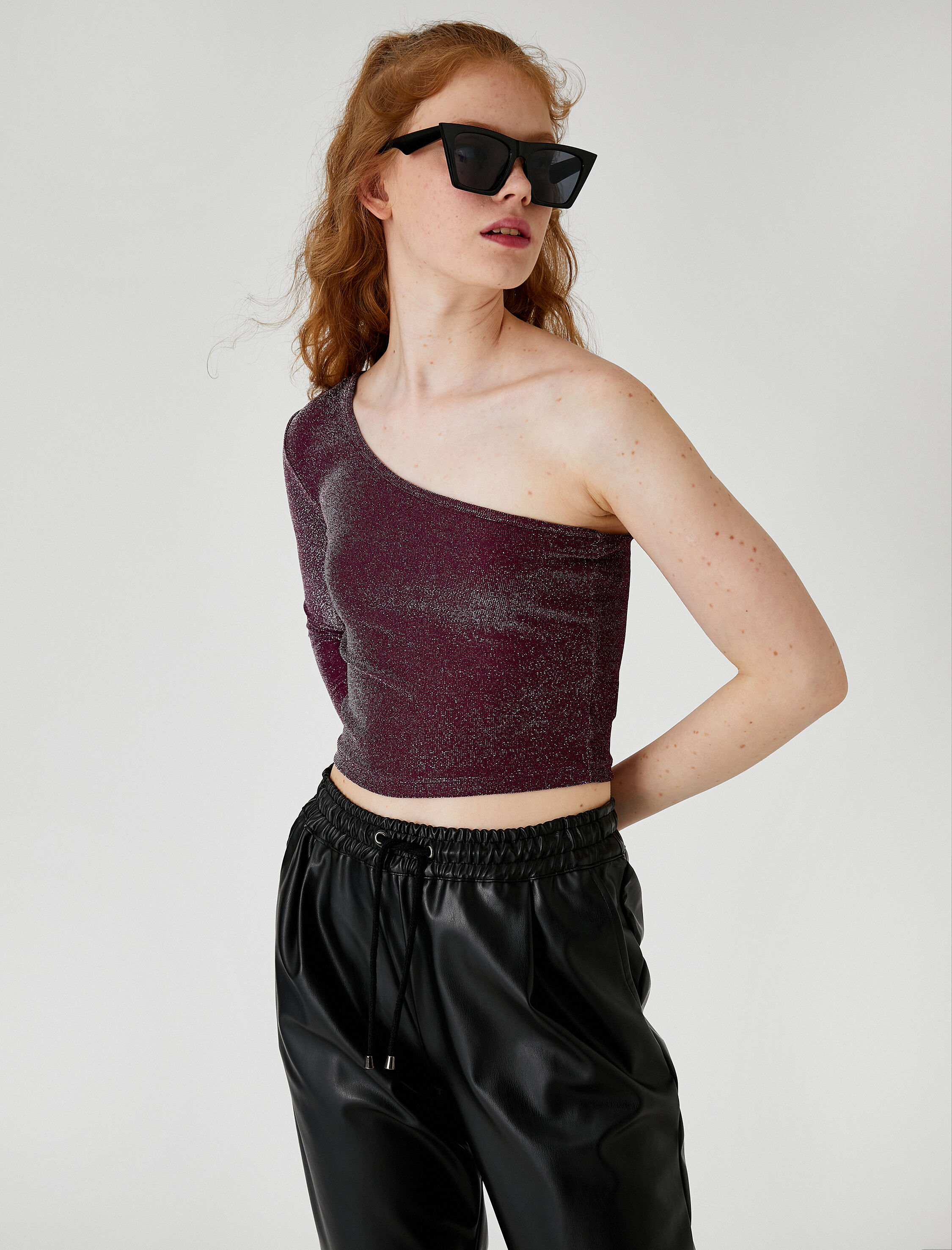   Tek Omuz Tişört Crop Simli Uzun Kollu