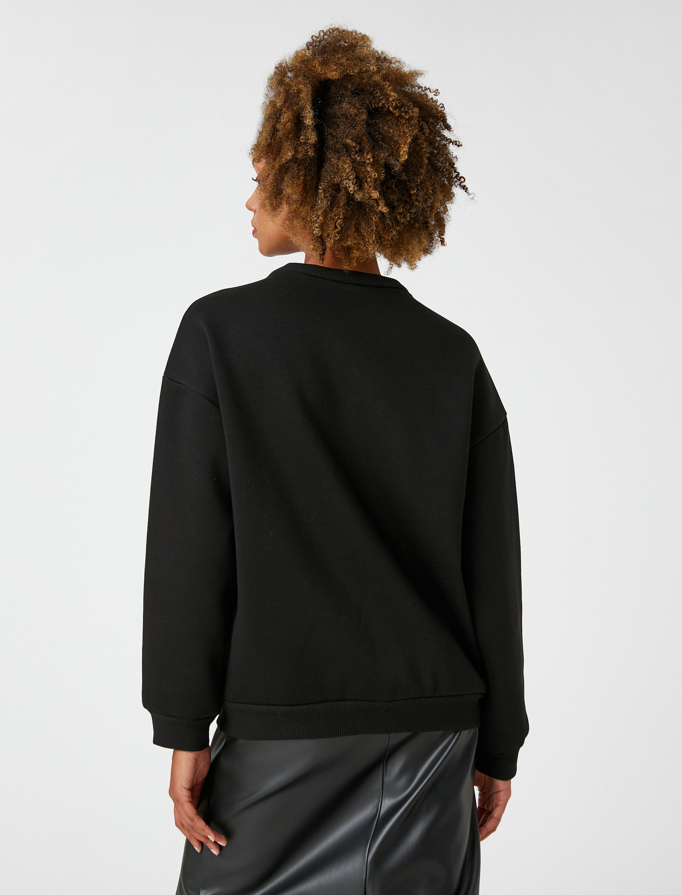 Parlak Taşlı Sweatshirt Bisiklet Yaka Uzun Kollu İçi Polarlı