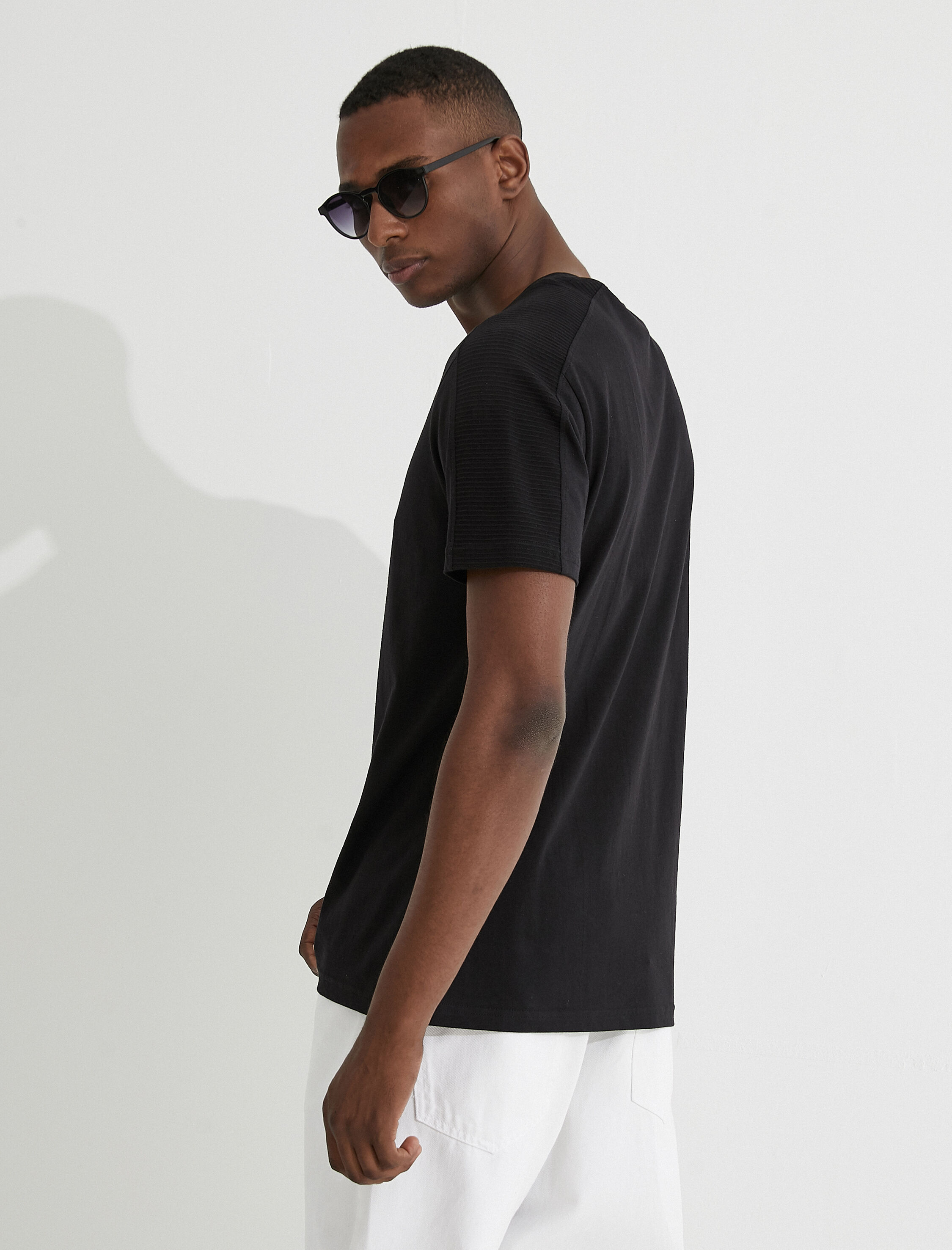   Slim Fit Basic Tişört