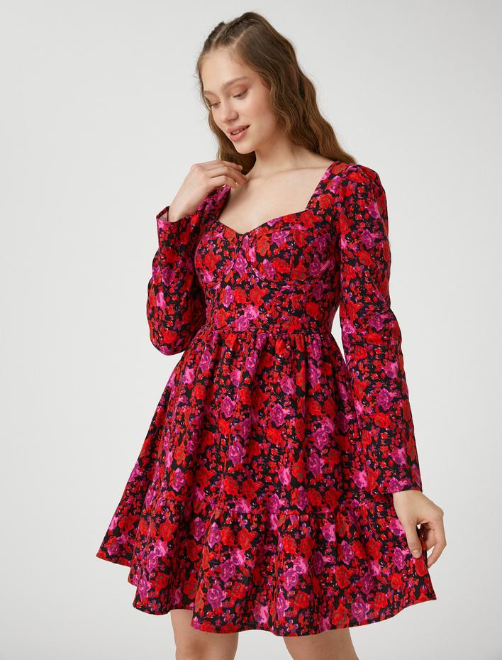  Mini Kışlık Elbise Çiçekli Kare Yaka Uzun Kollu Volanlı