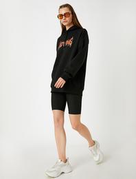 Oversize Kapüşonlu Baskılı Sweatshirt İçi Polarlı