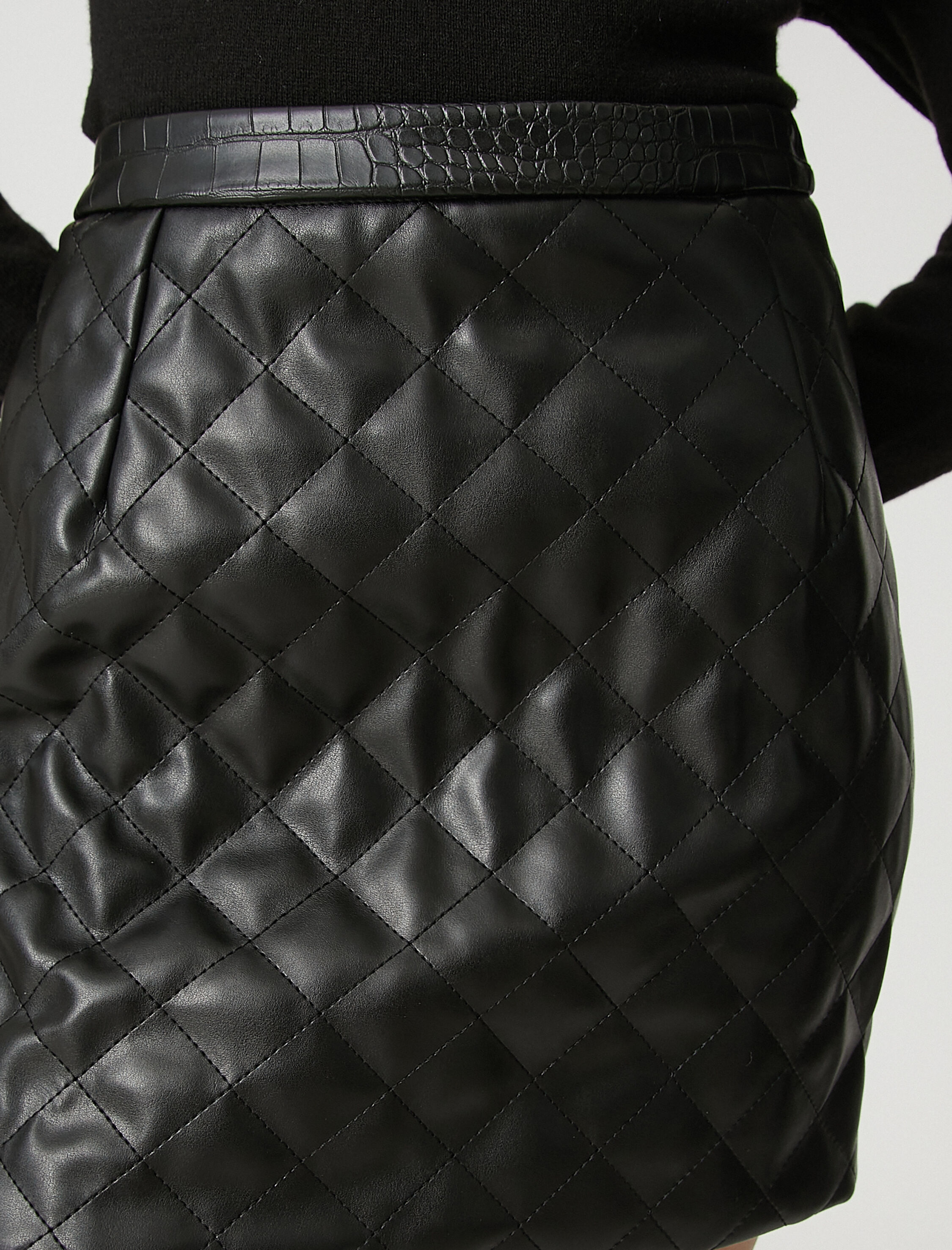   Suni Deri Kapitone Mini Etek