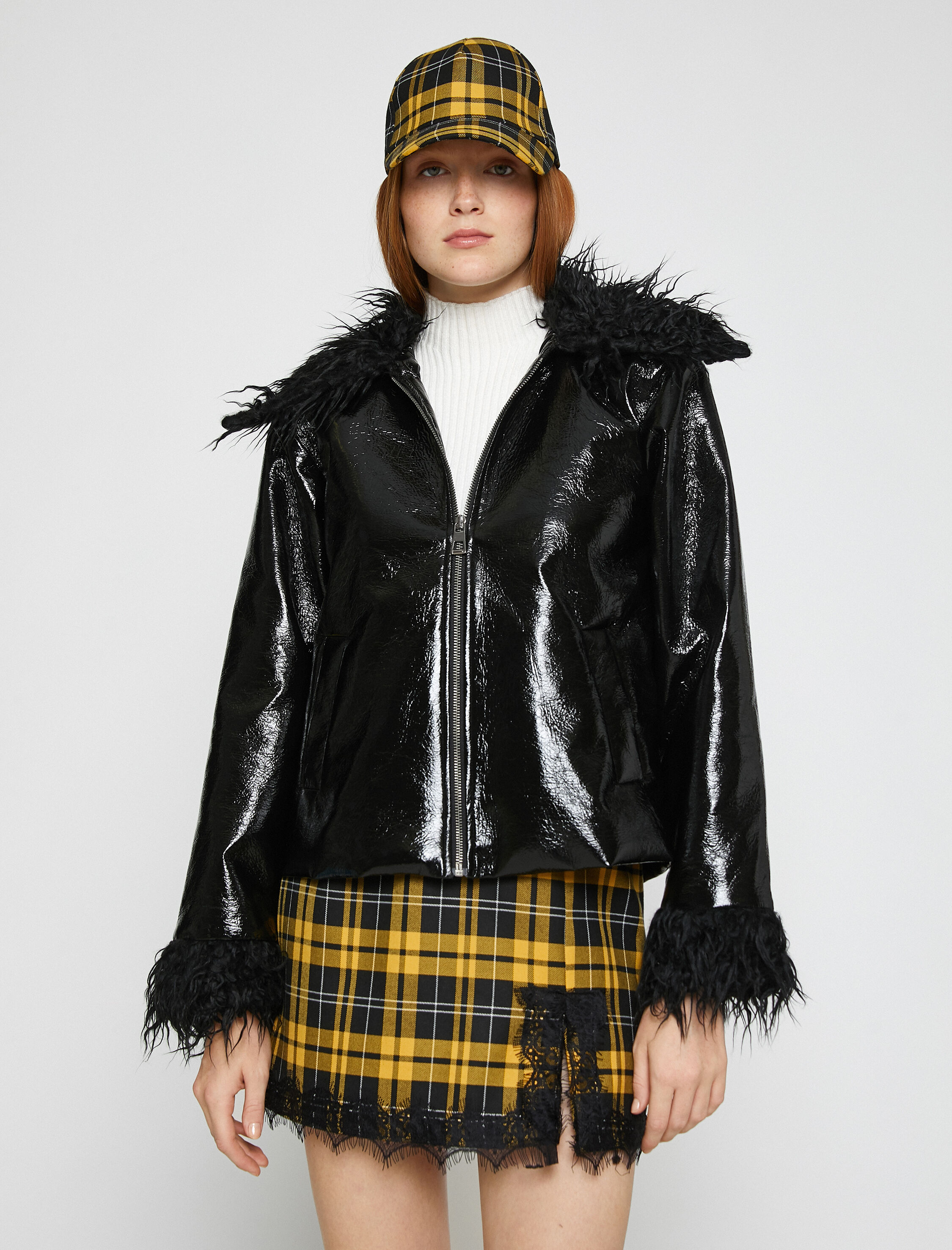   Deri Görünümlü Ceket Suni Kürk Detaylı