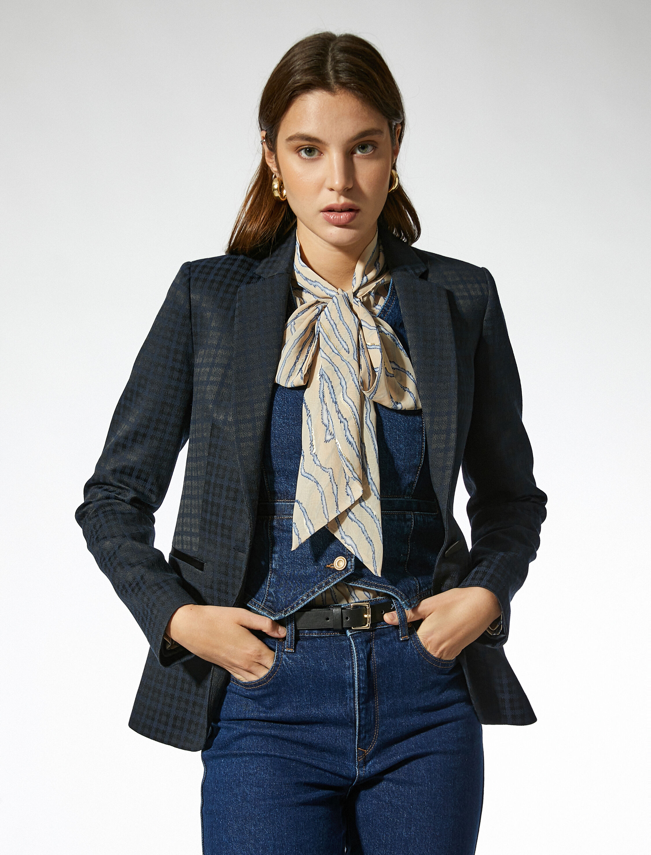   Ayşegül Afacan X Koton - Jakarlı Cep Detaylı Blazer Ceket