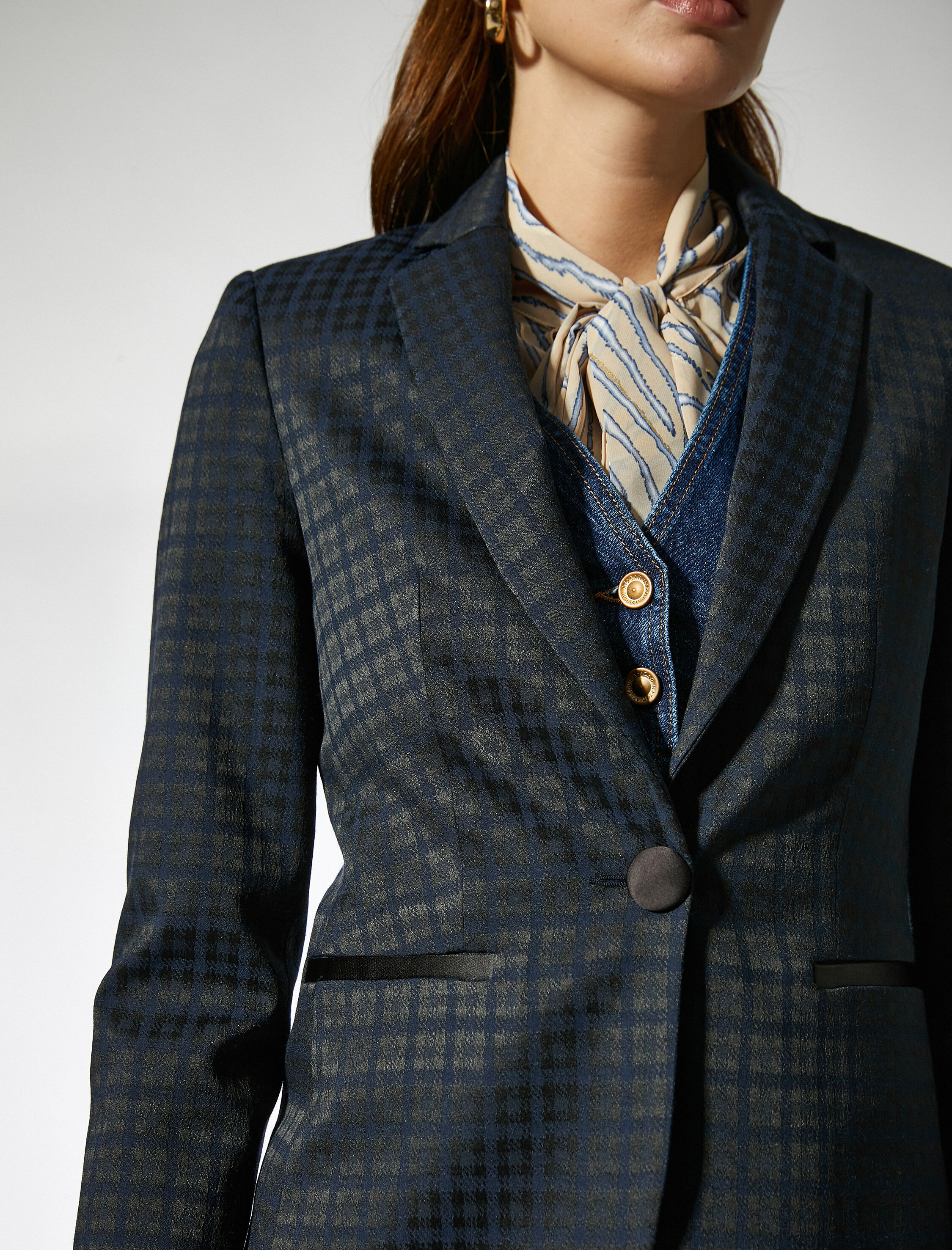   Ayşegül Afacan X Koton - Jakarlı Cep Detaylı Blazer Ceket