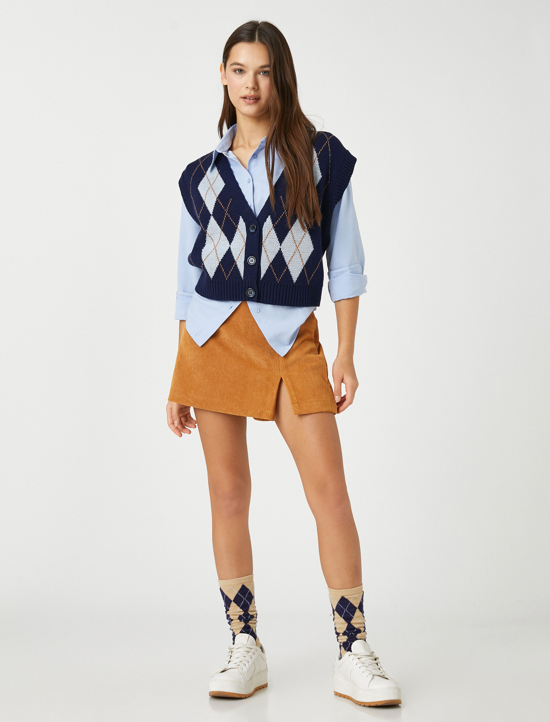   Mini Şort Etek Kadife Yırtmaç Detaylı