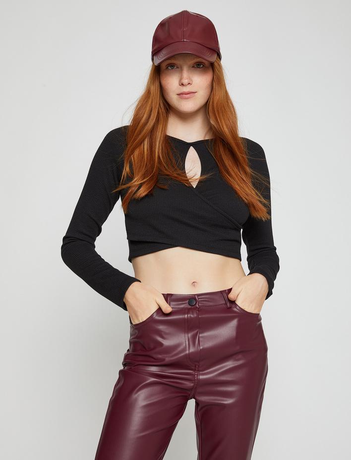  Crop Tişört Uzun Kollu Pencere Detaylı