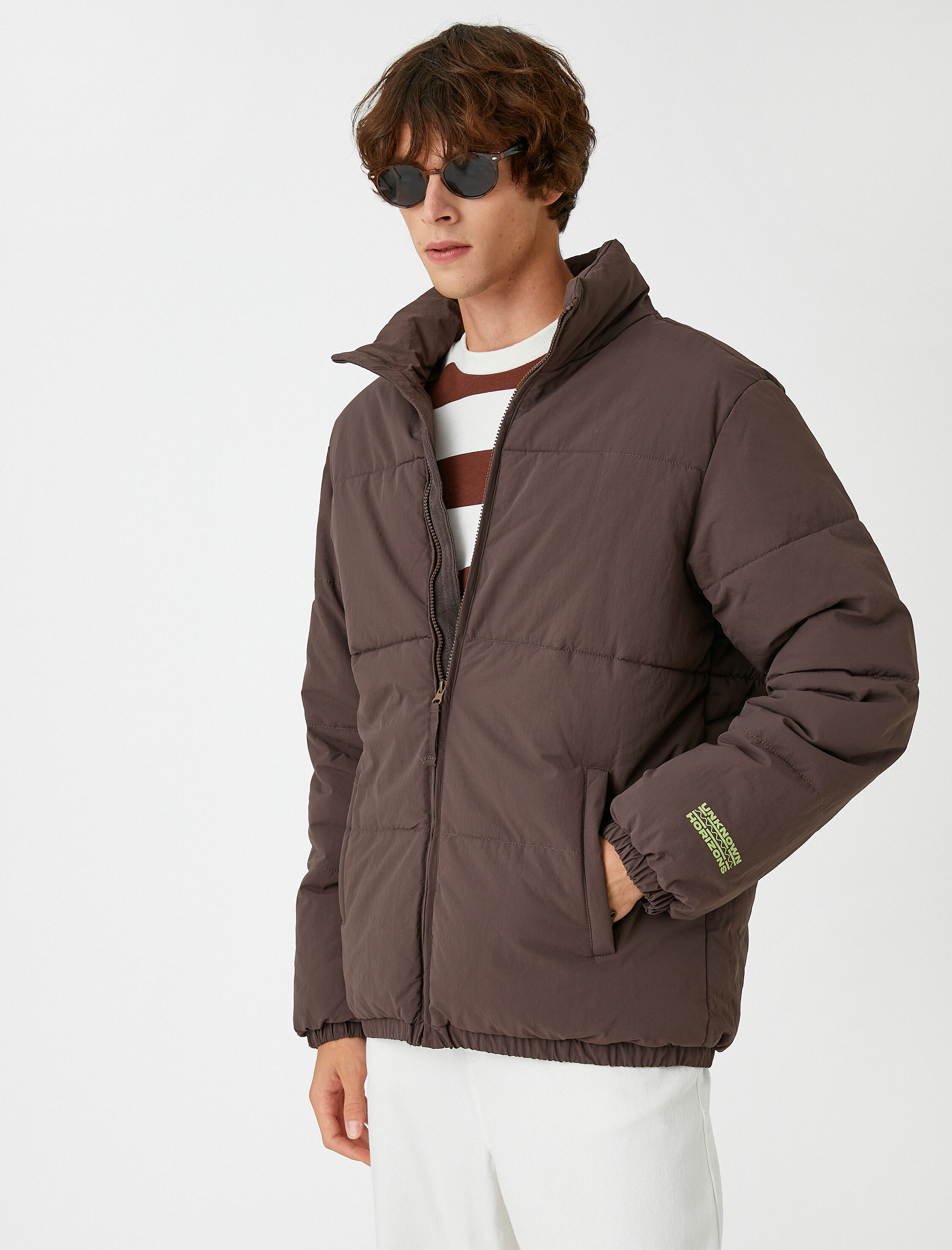   Şişme Mont Dik Yaka Fermuar Detaylı Su Geçirmez