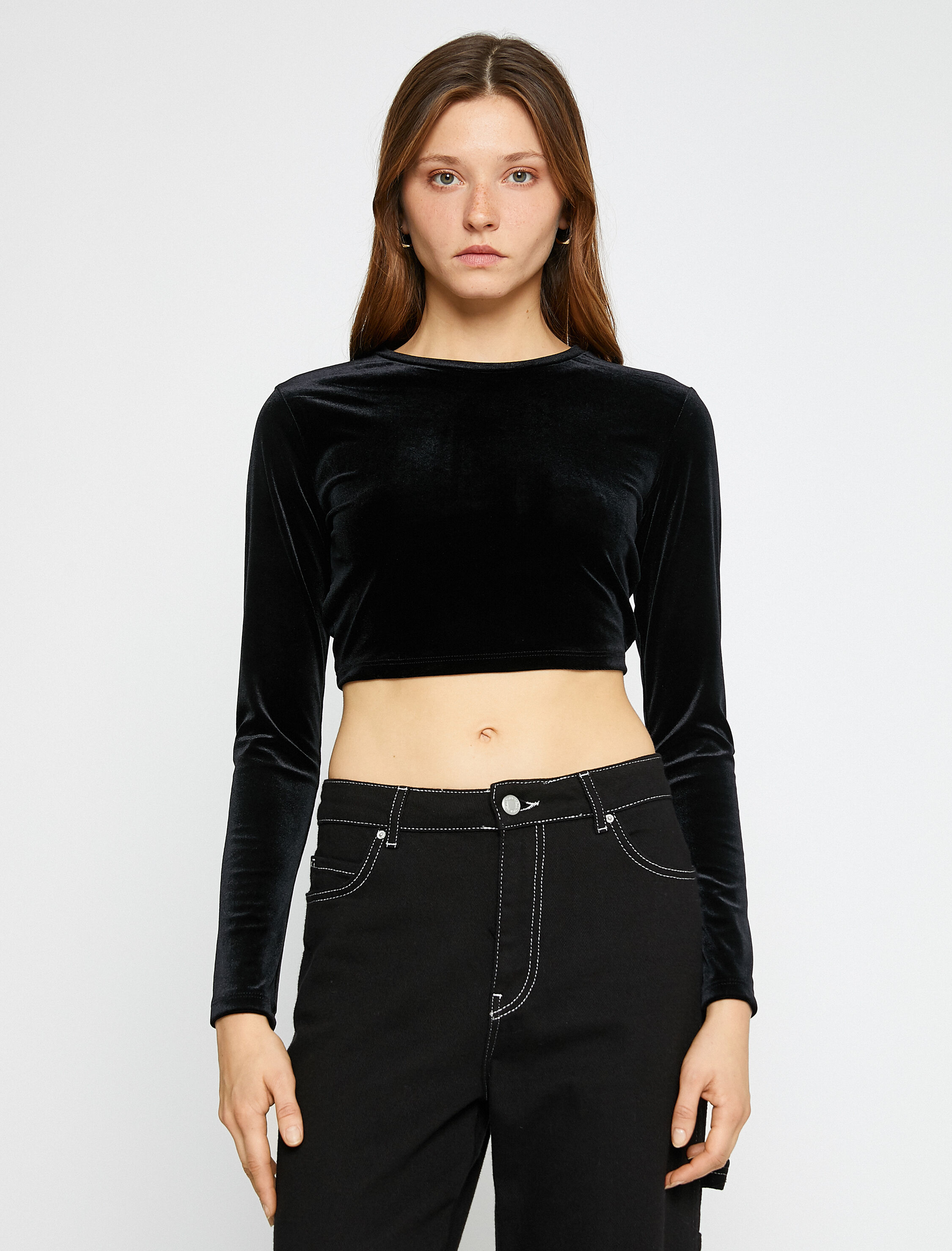 Kadife Crop Tişört Pencere Detaylı Uzun Kollu