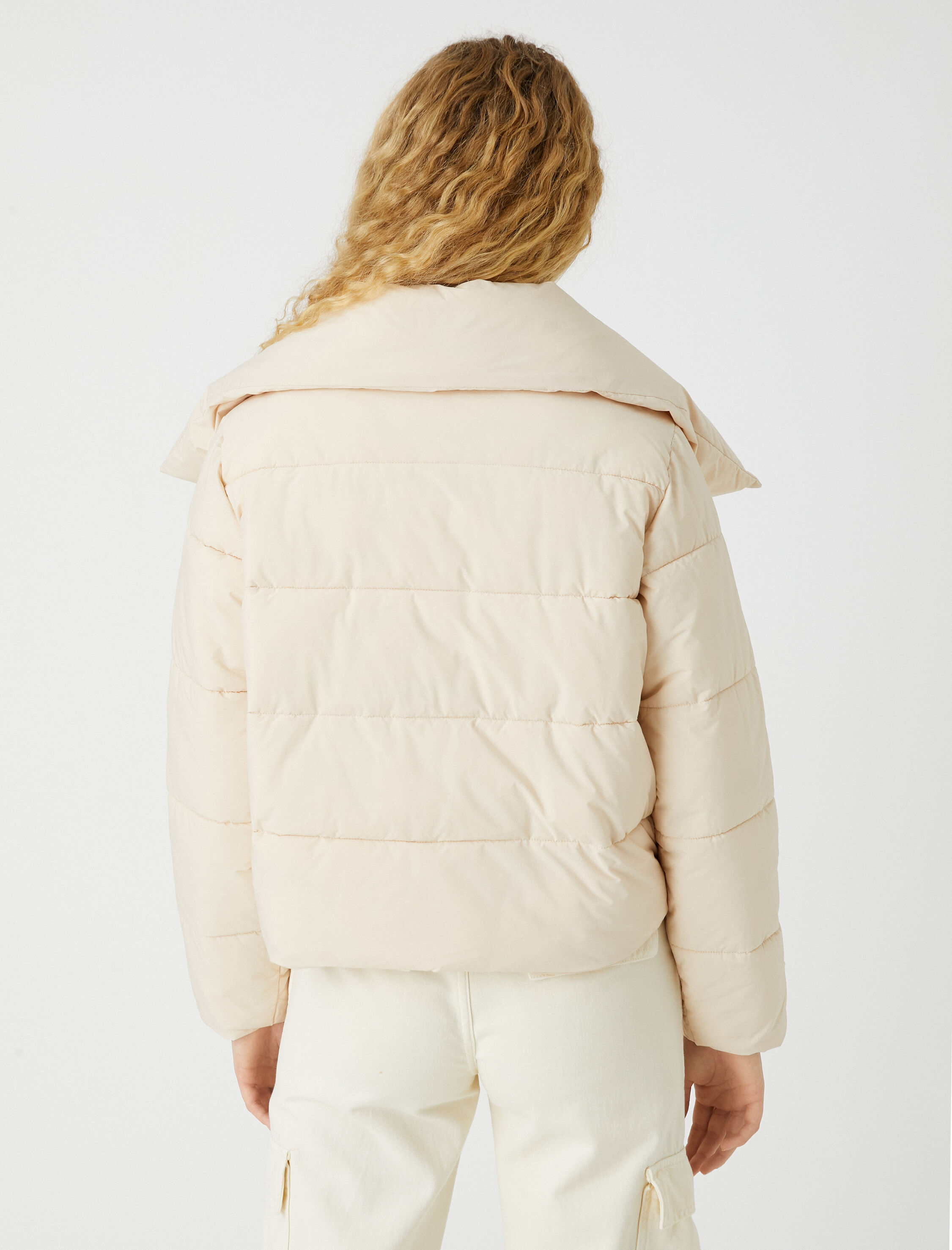 Kısa Şişme Mont Çıtçıtlı