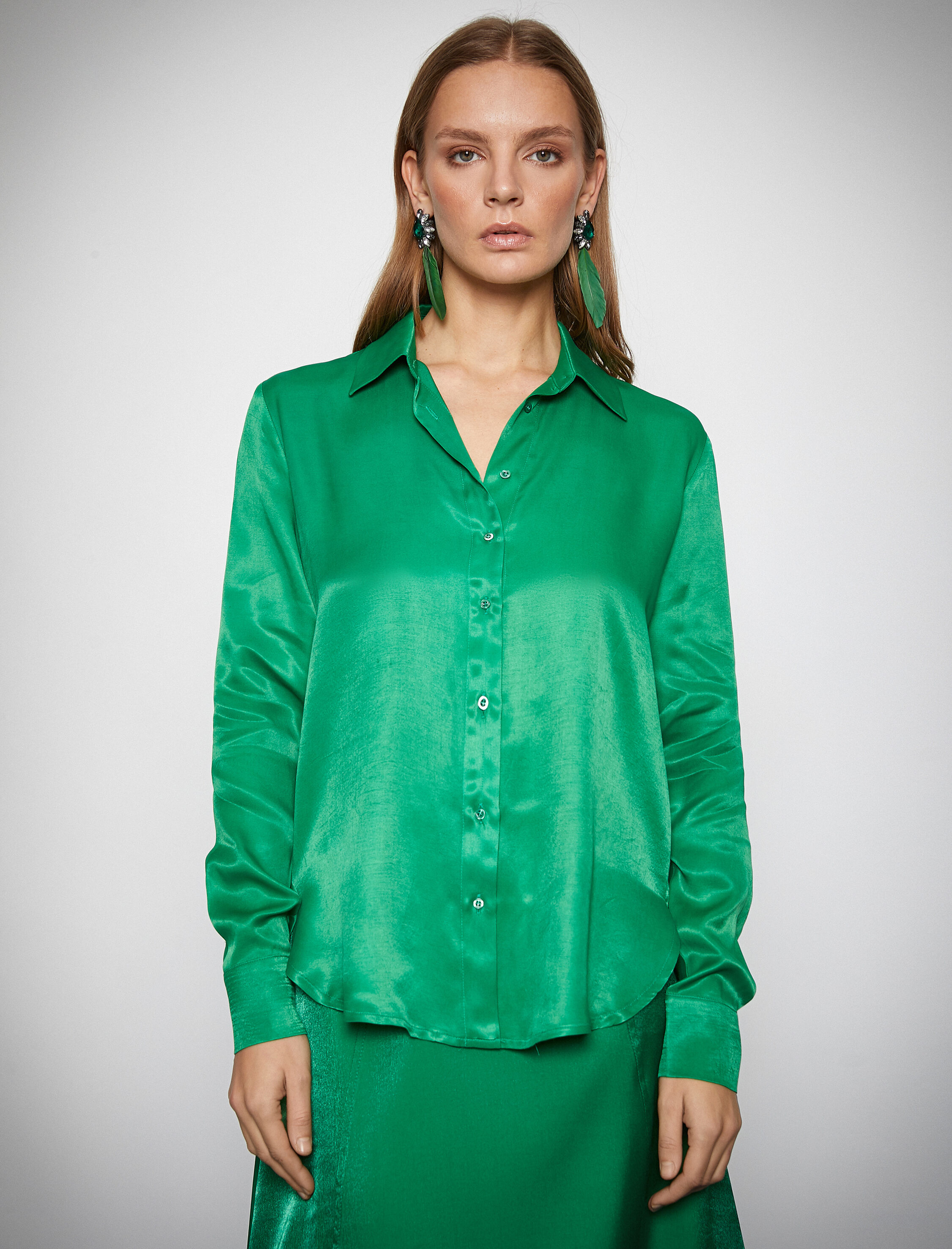   Melis Ağazat X Koton - Uzun Kollu Saten Gömlek