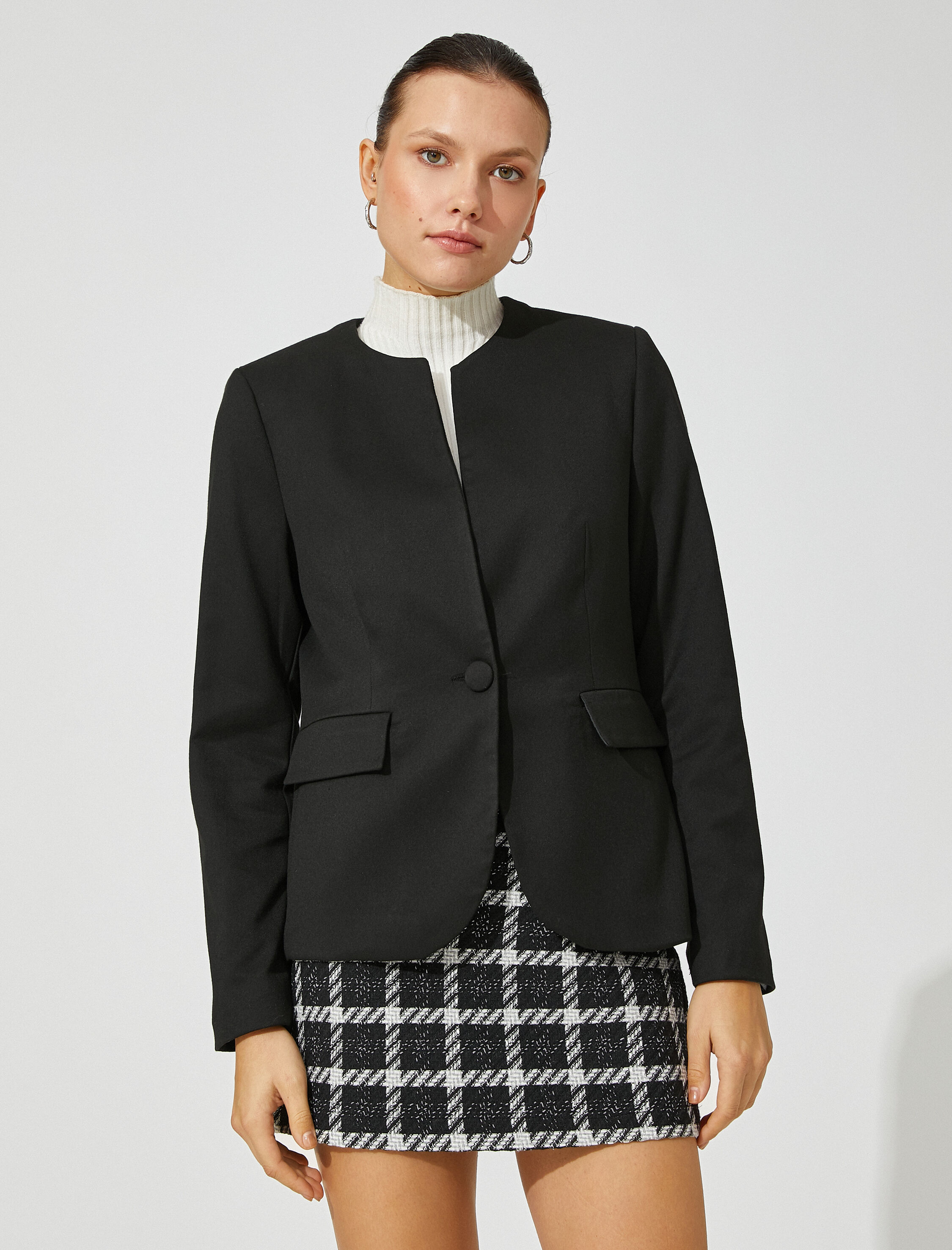   Yakasız Blazer Ceket