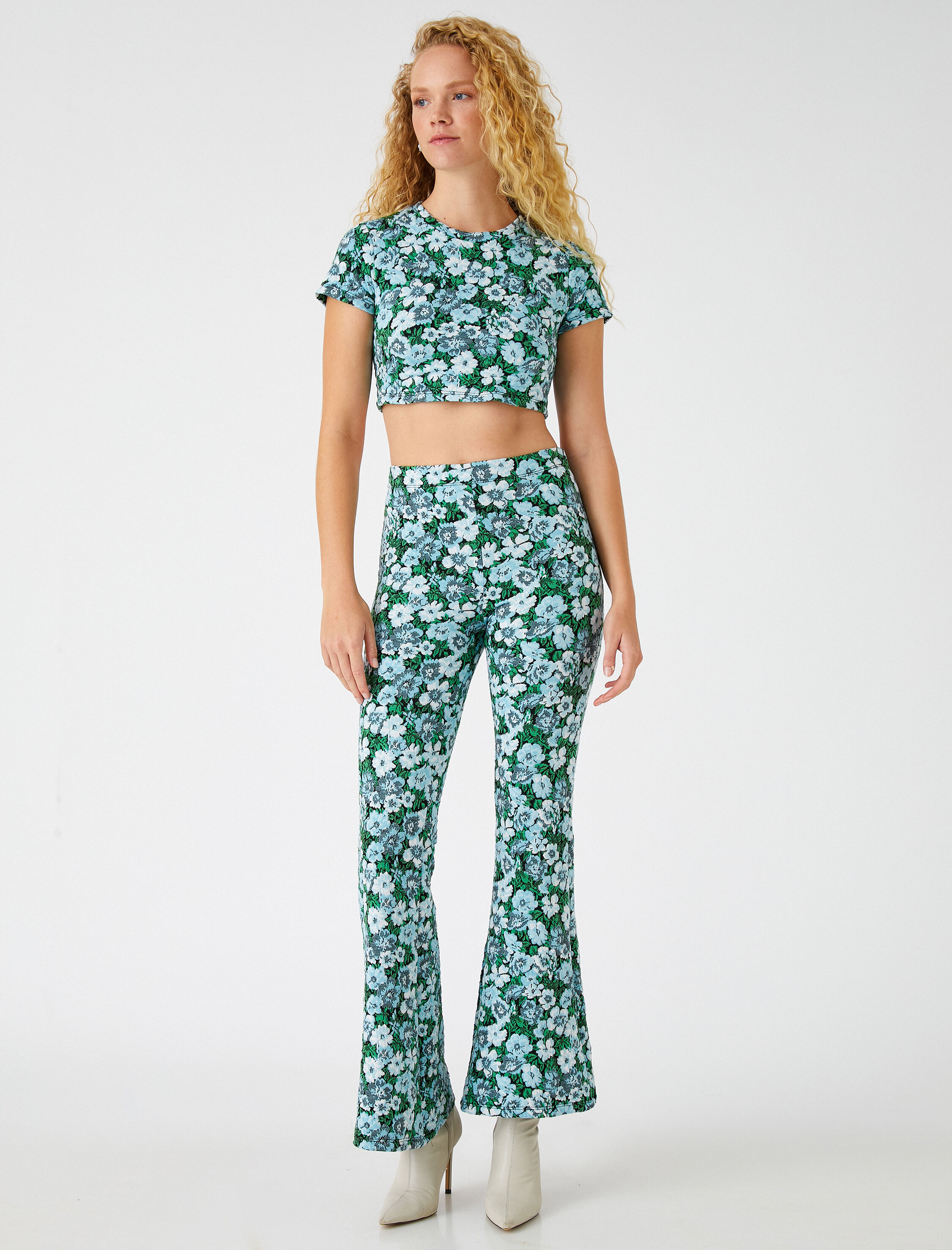   Crop Tişört Kısa Kollu