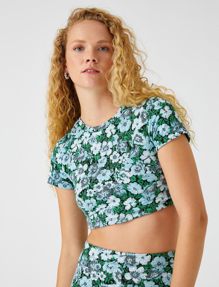  Crop Tişört Kısa Kollu