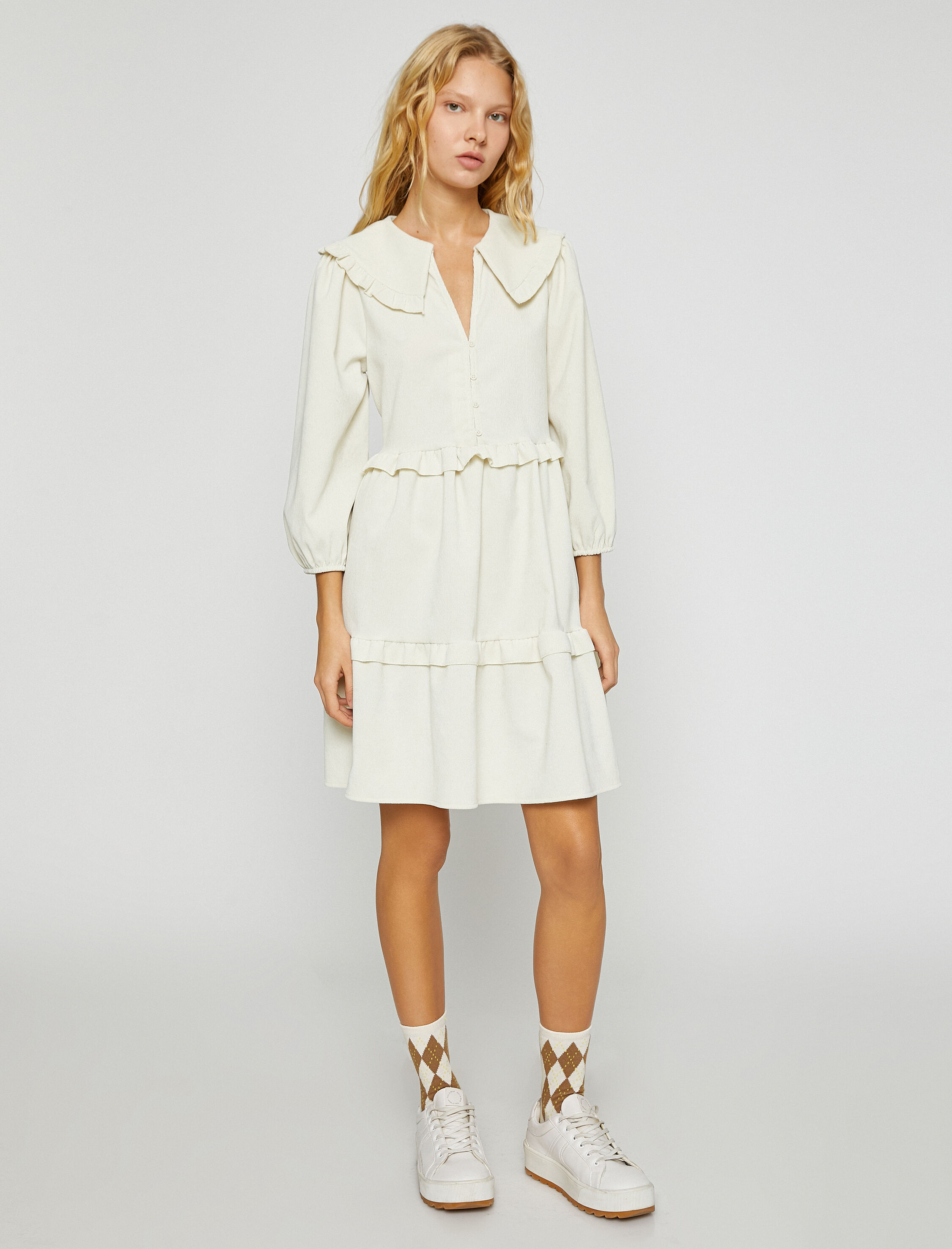   Bebe Yaka Kısa Elbise Balon Kollu