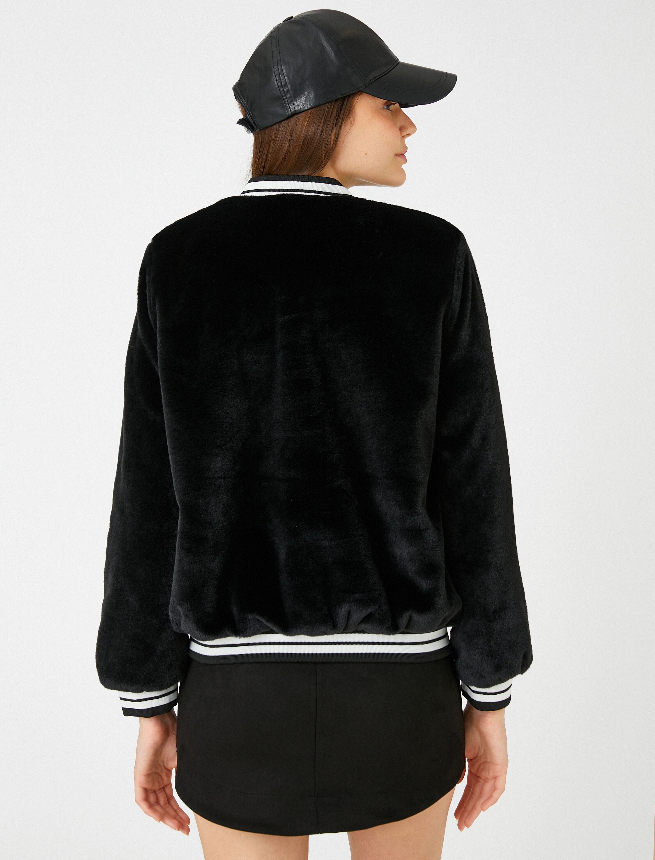 Oversize Peluş Pilot Ceket Cep Detaylı İşlemeli Fermuarlı Ribanalı