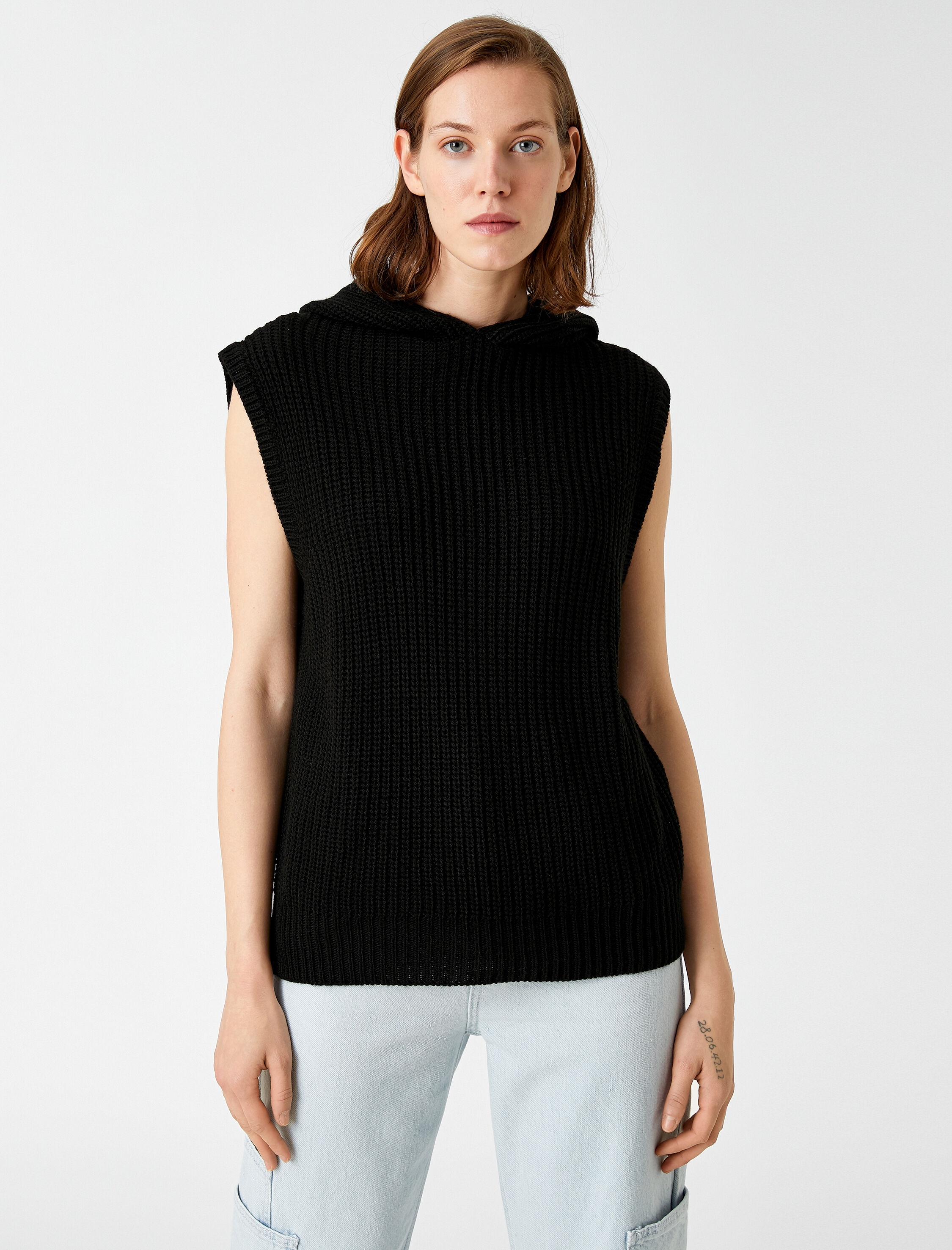   Kapüşonlu Örgü Süveter