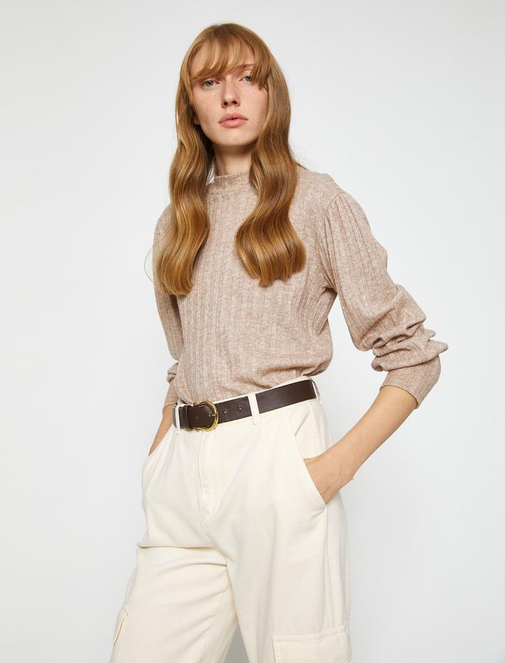  Yuvarlak Yaka Triko Kazak