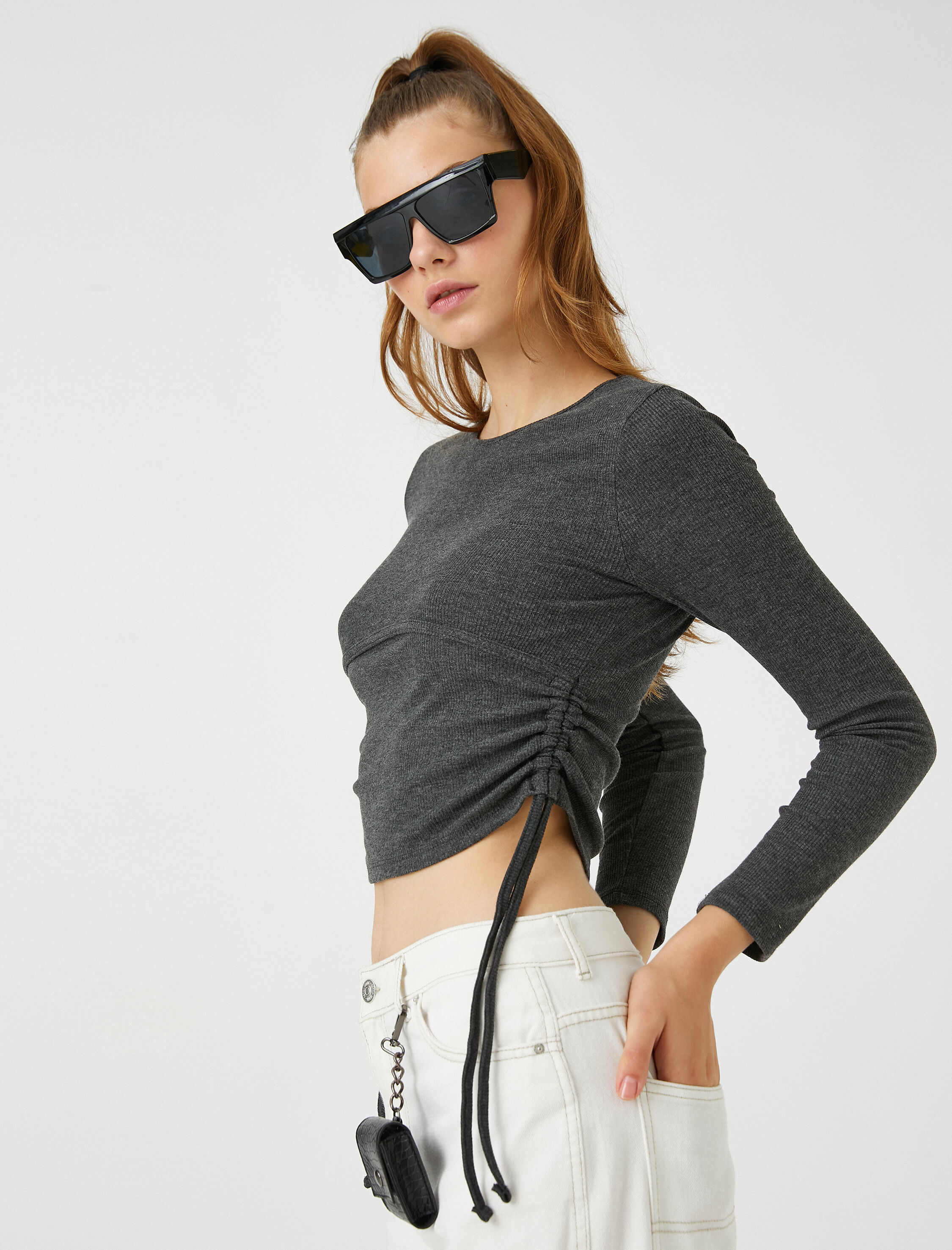   Uzun Kollu Tişört Crop Büzgülü