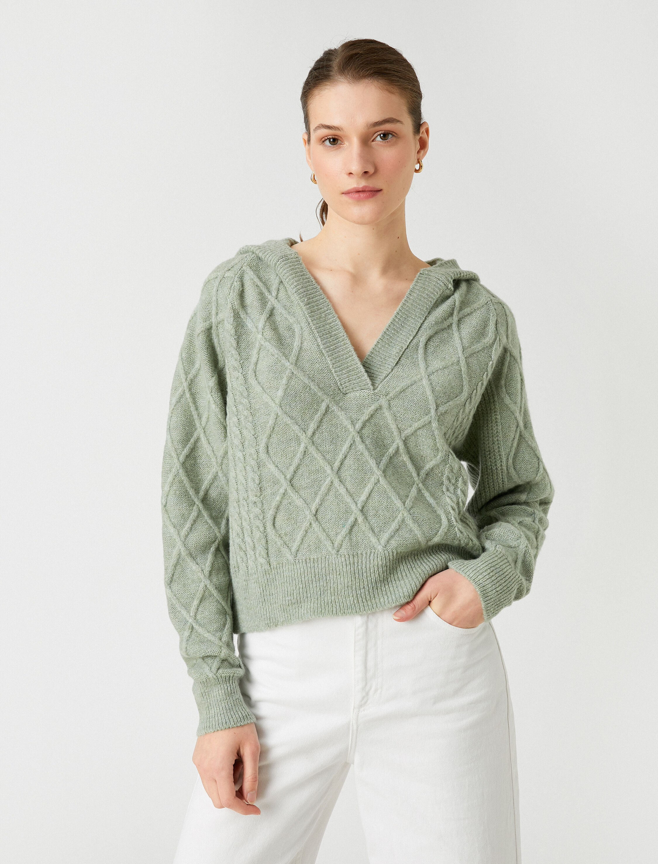   Kapüşonlu Kazak Örgü Detaylı