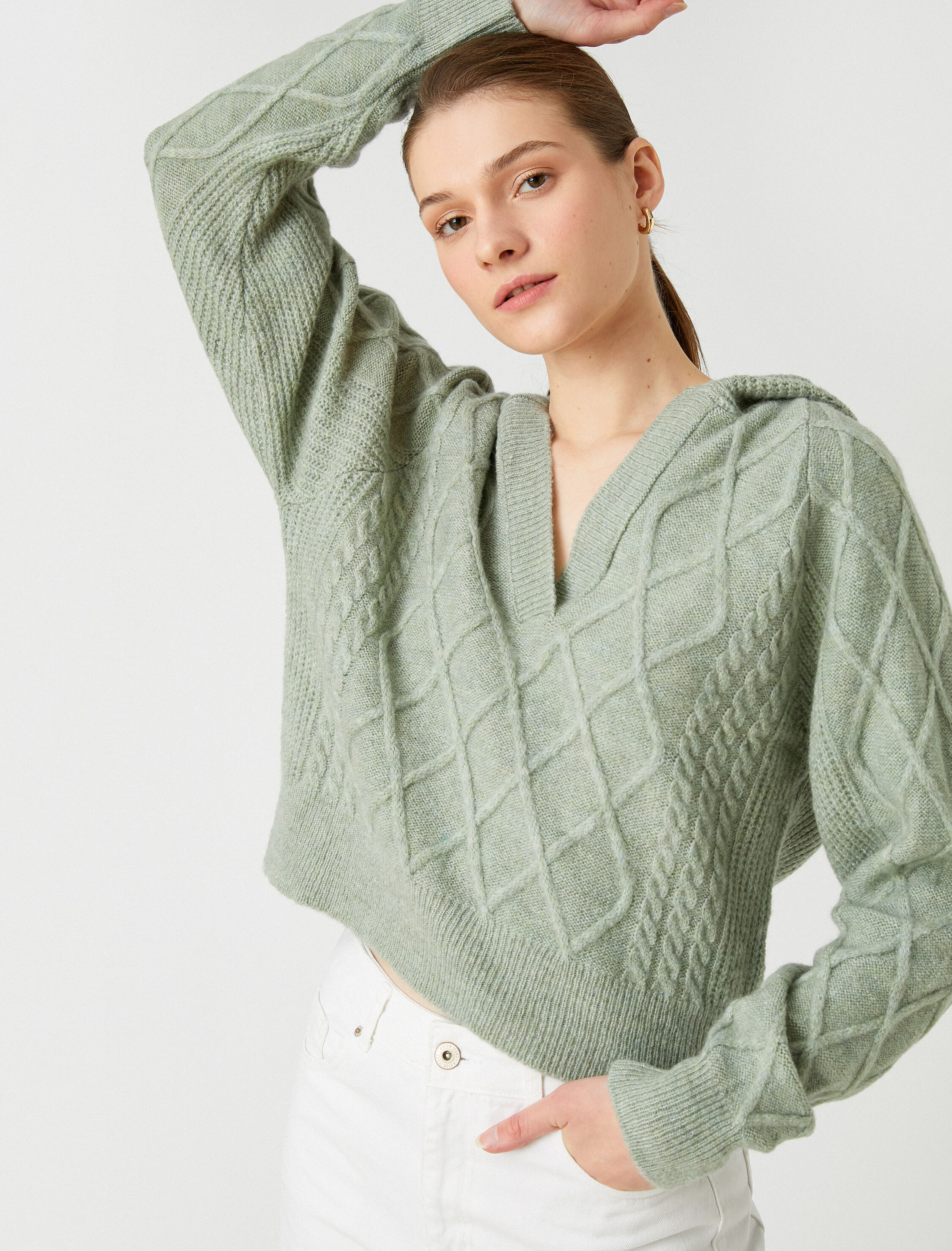   Kapüşonlu Kazak Örgü Detaylı