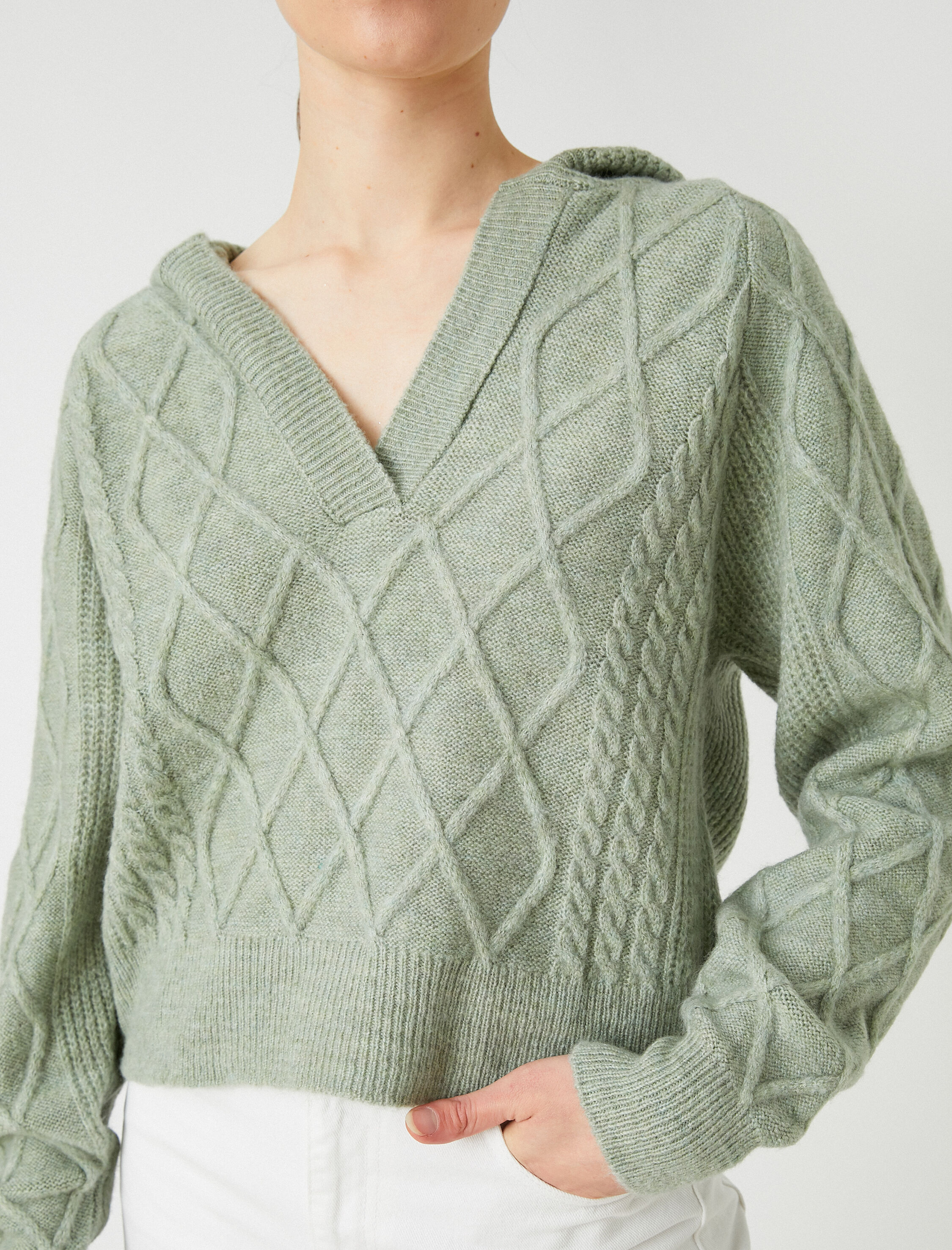   Kapüşonlu Kazak Örgü Detaylı