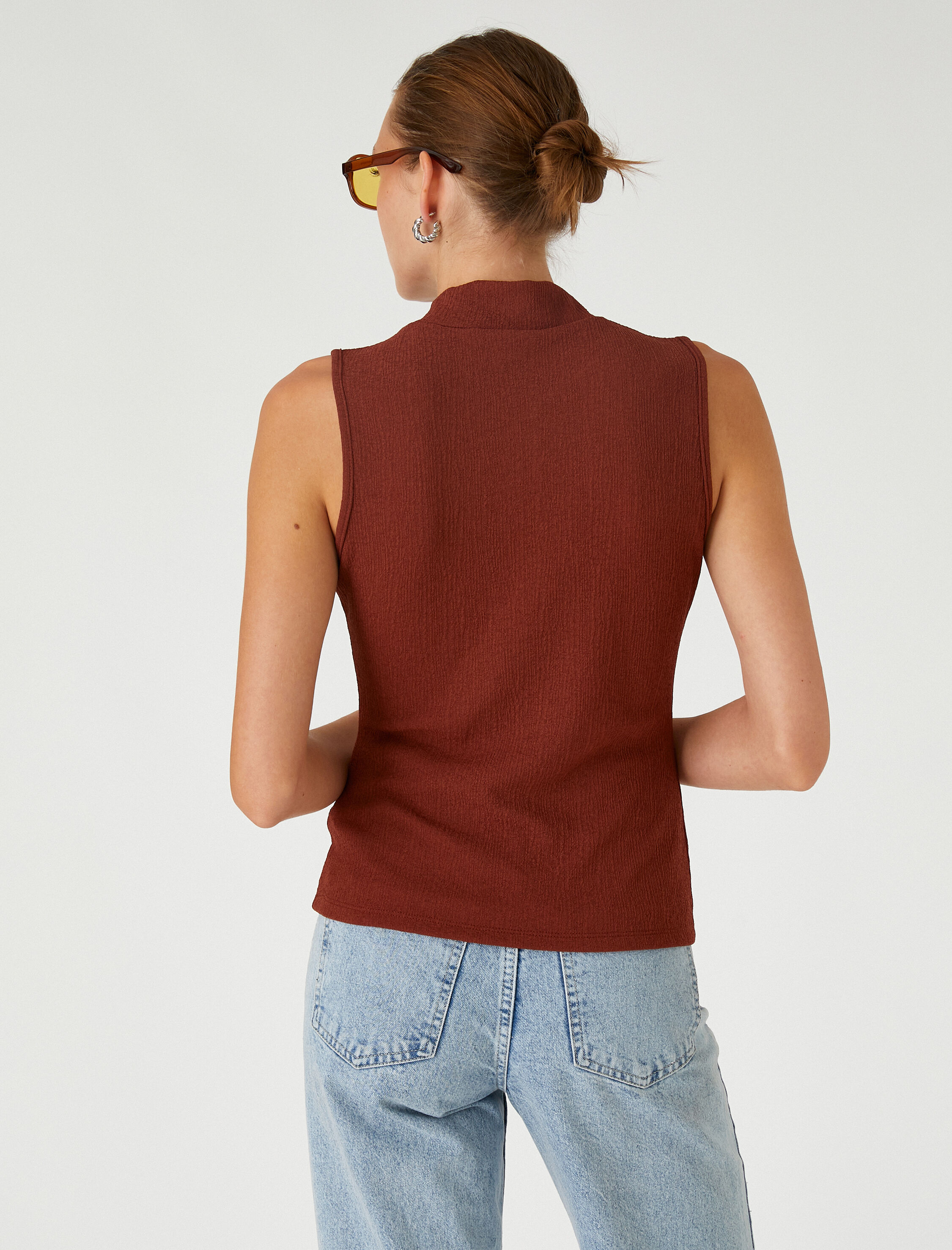   Yakası Fermuarlı Atlet