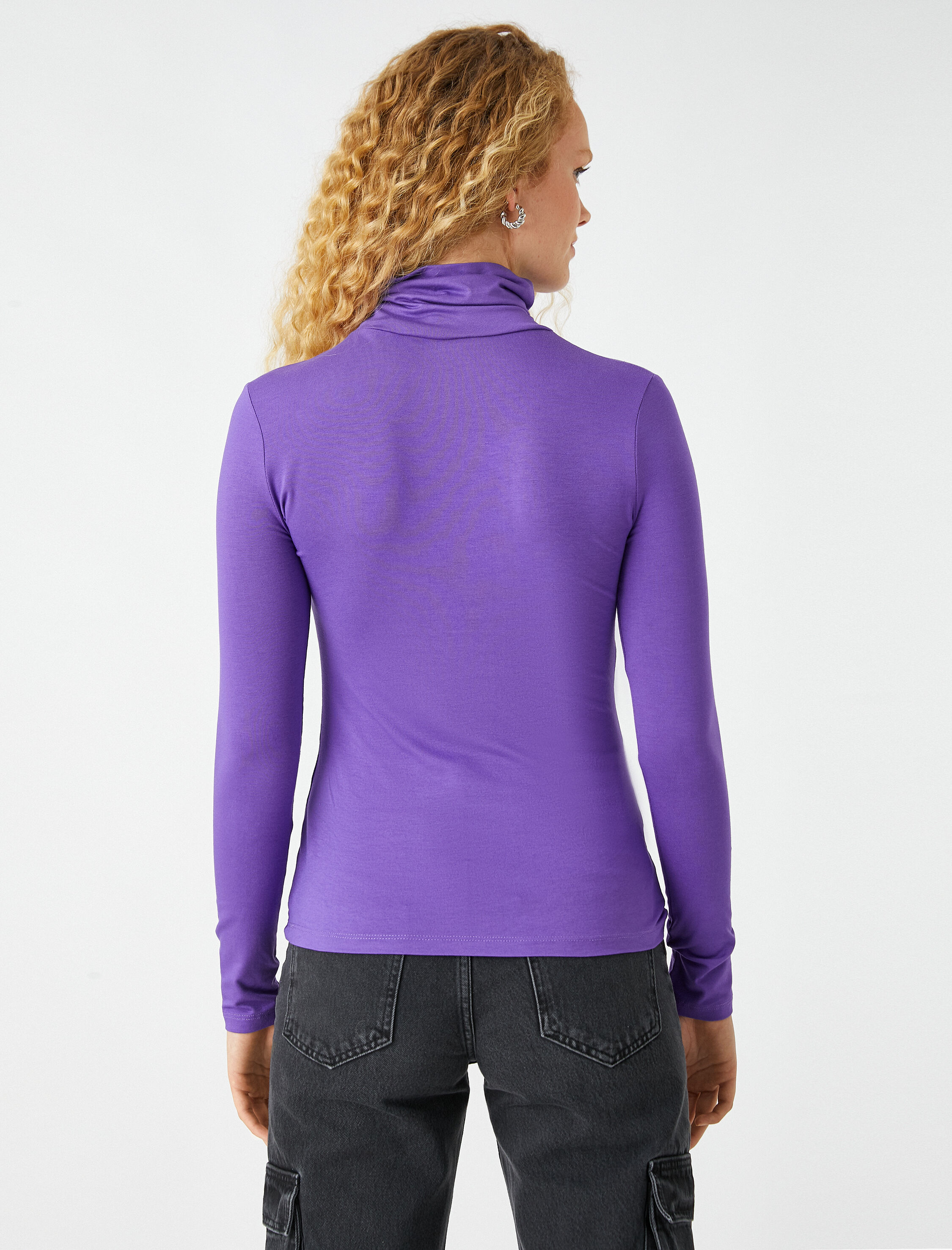   Boğazlı Tişört Uzun Kollu