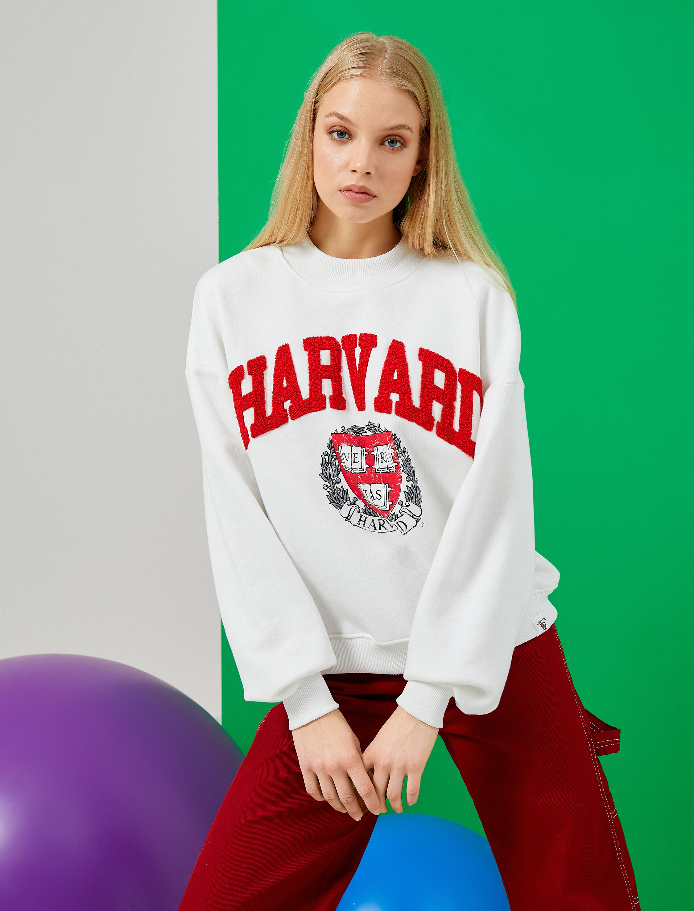 Koton Oversize Baskılı Kolej Sweatshirt Harvard Lisanslı İçi Polarlı. 2