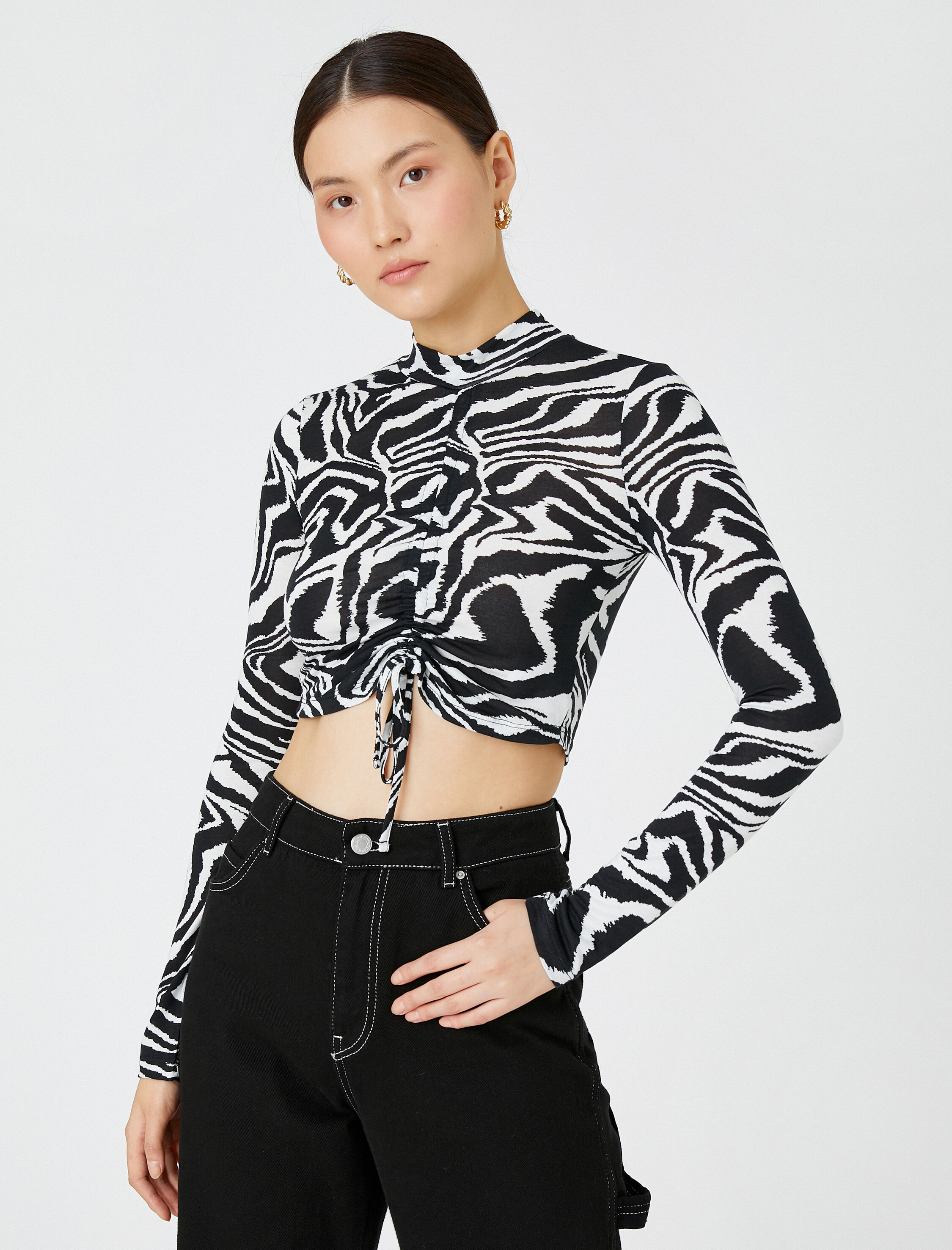  Zebra Desenli Büzgülü Uzun Kollu Crop Tişört