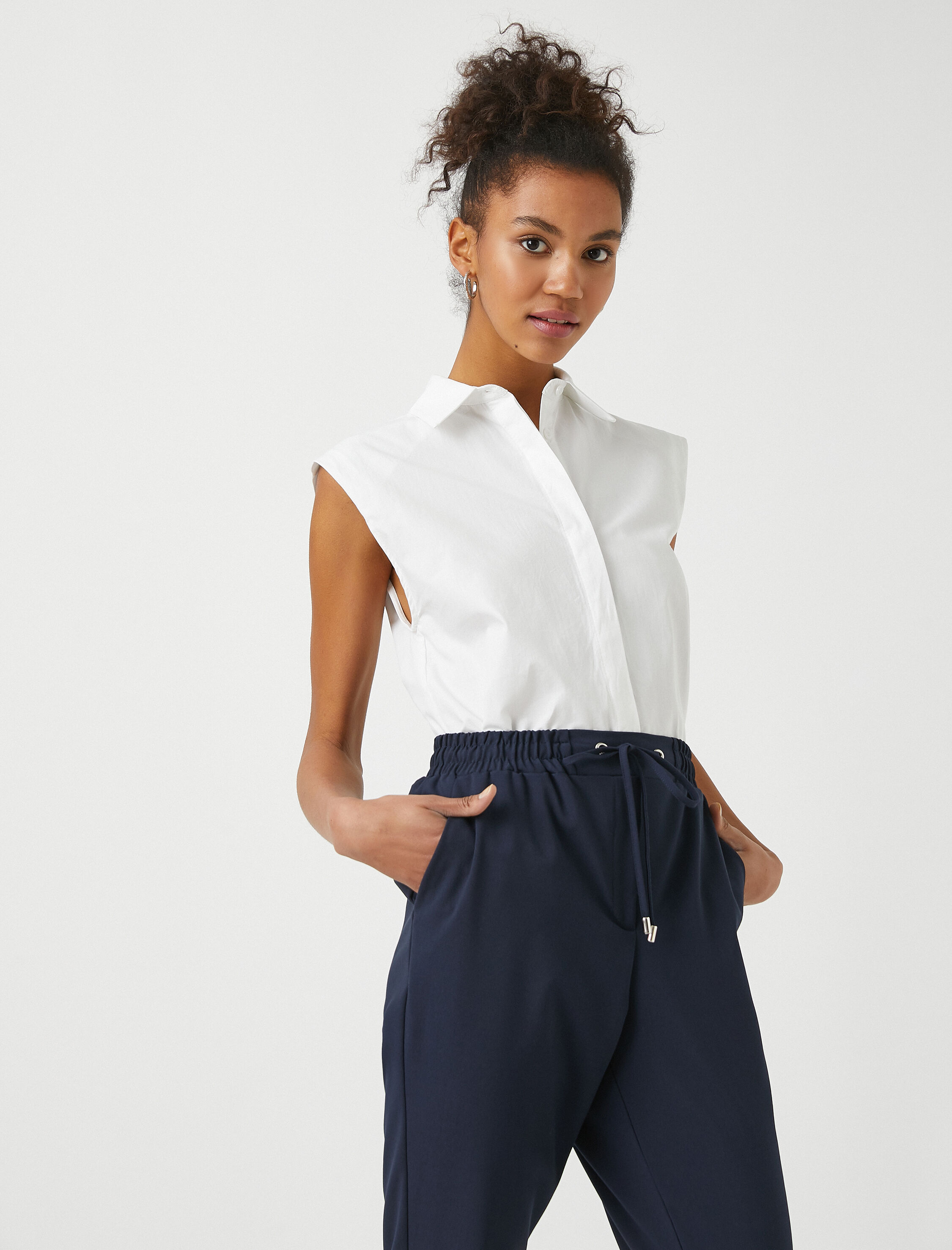   Kolsuz Pamuklu Gömlek