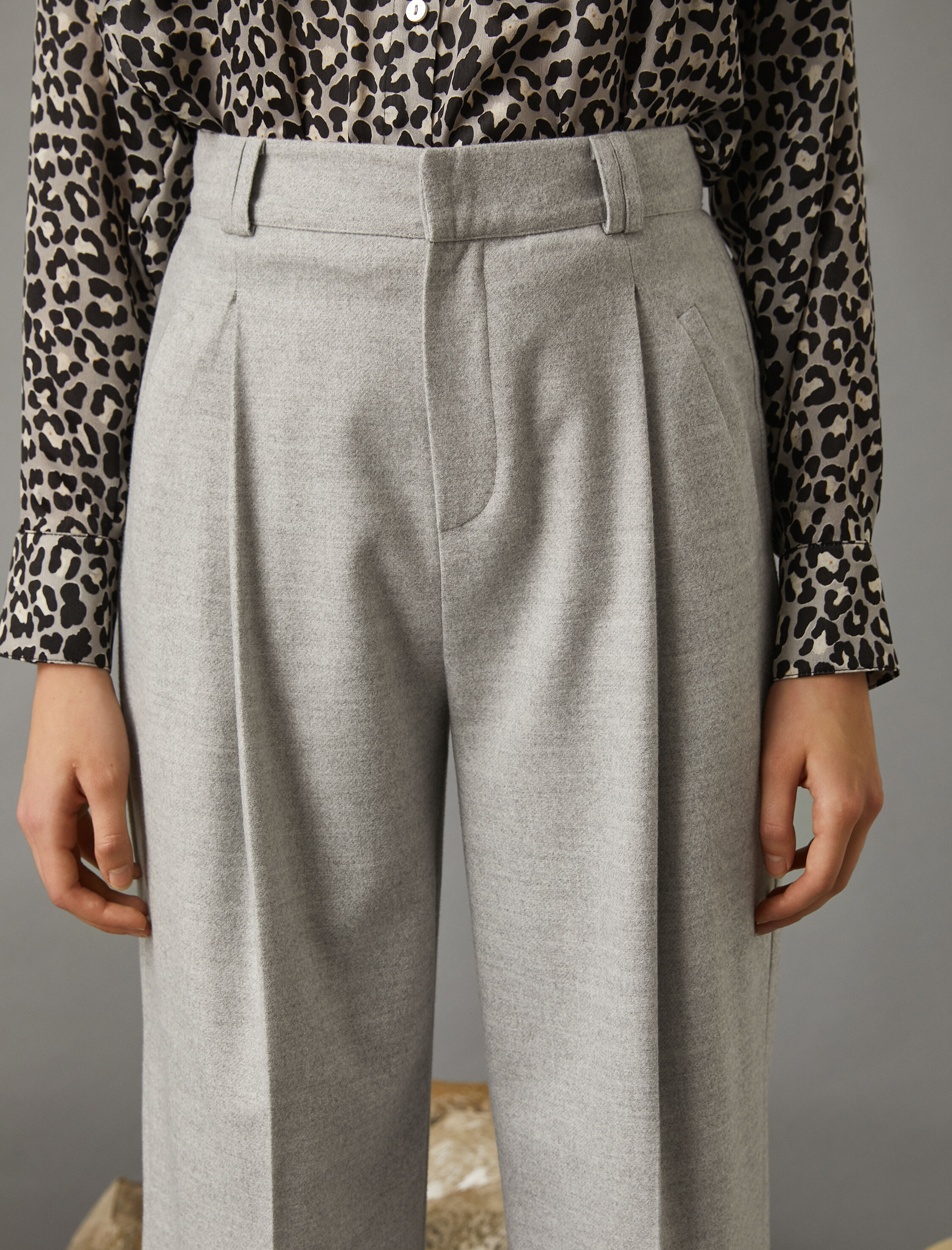   Geniş Paça Pileli Pantolon