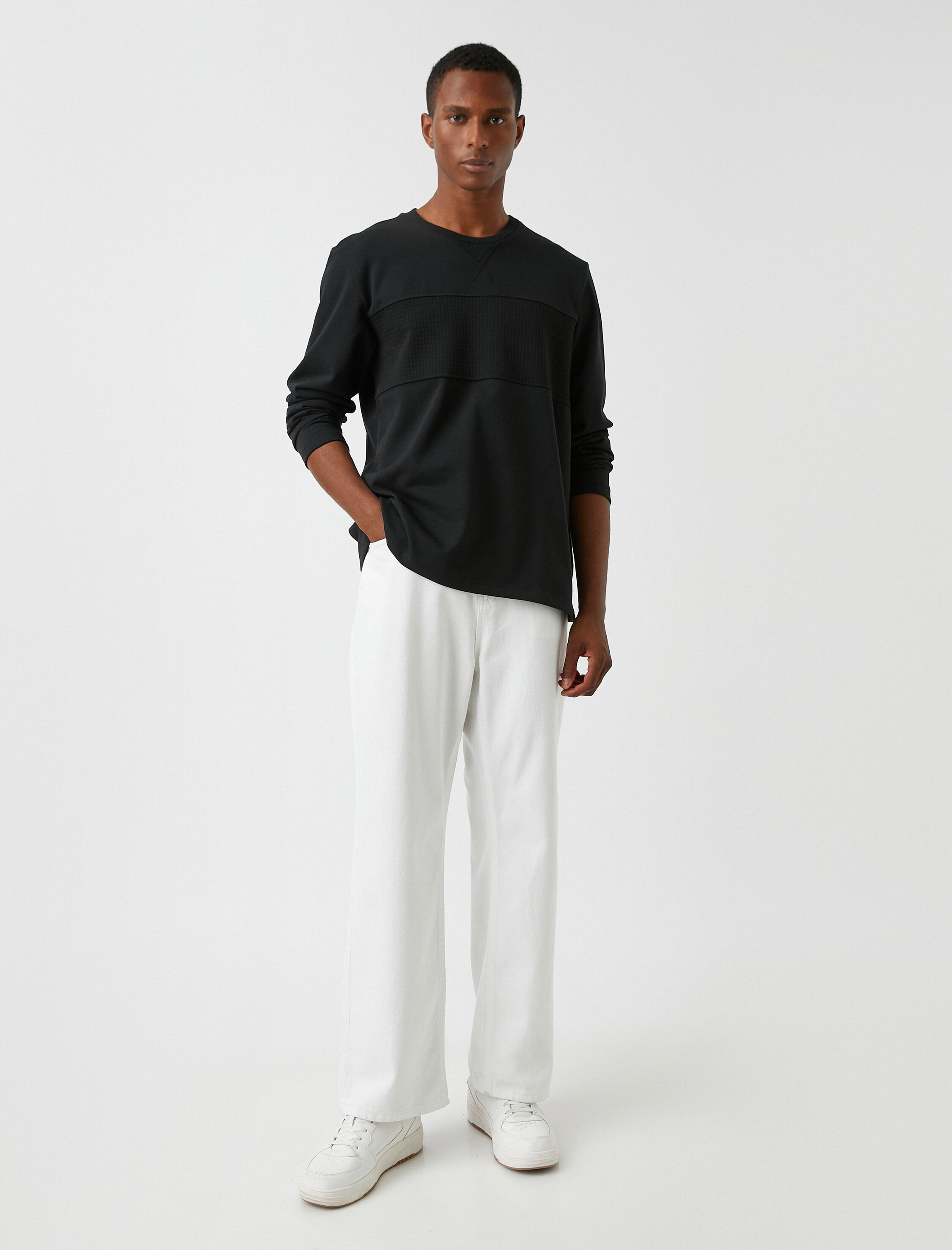   Bisiklet Yaka Sweatshirt Dokulu Şardonlu