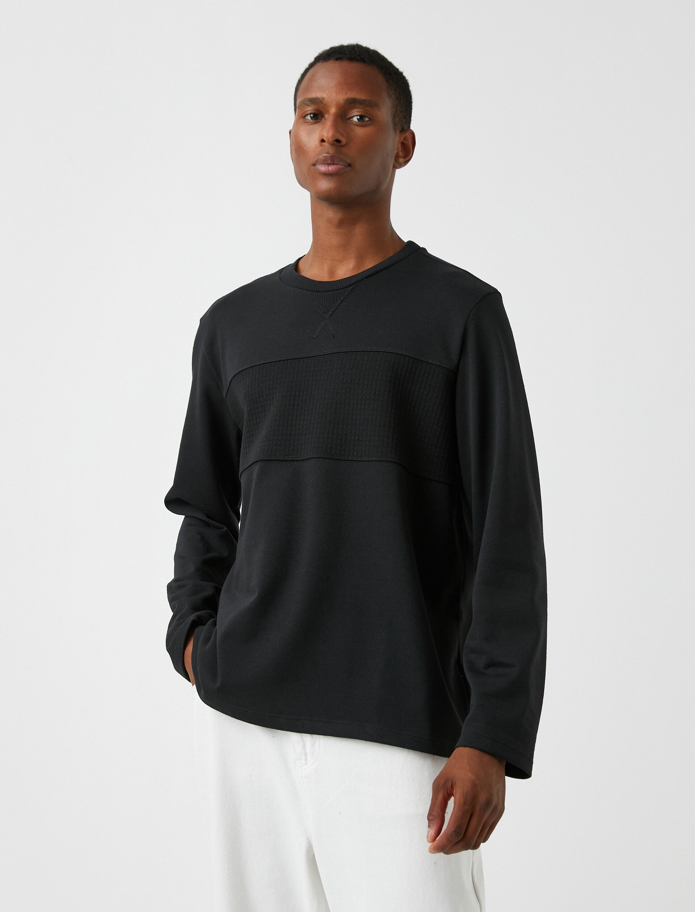   Bisiklet Yaka Sweatshirt Dokulu Şardonlu